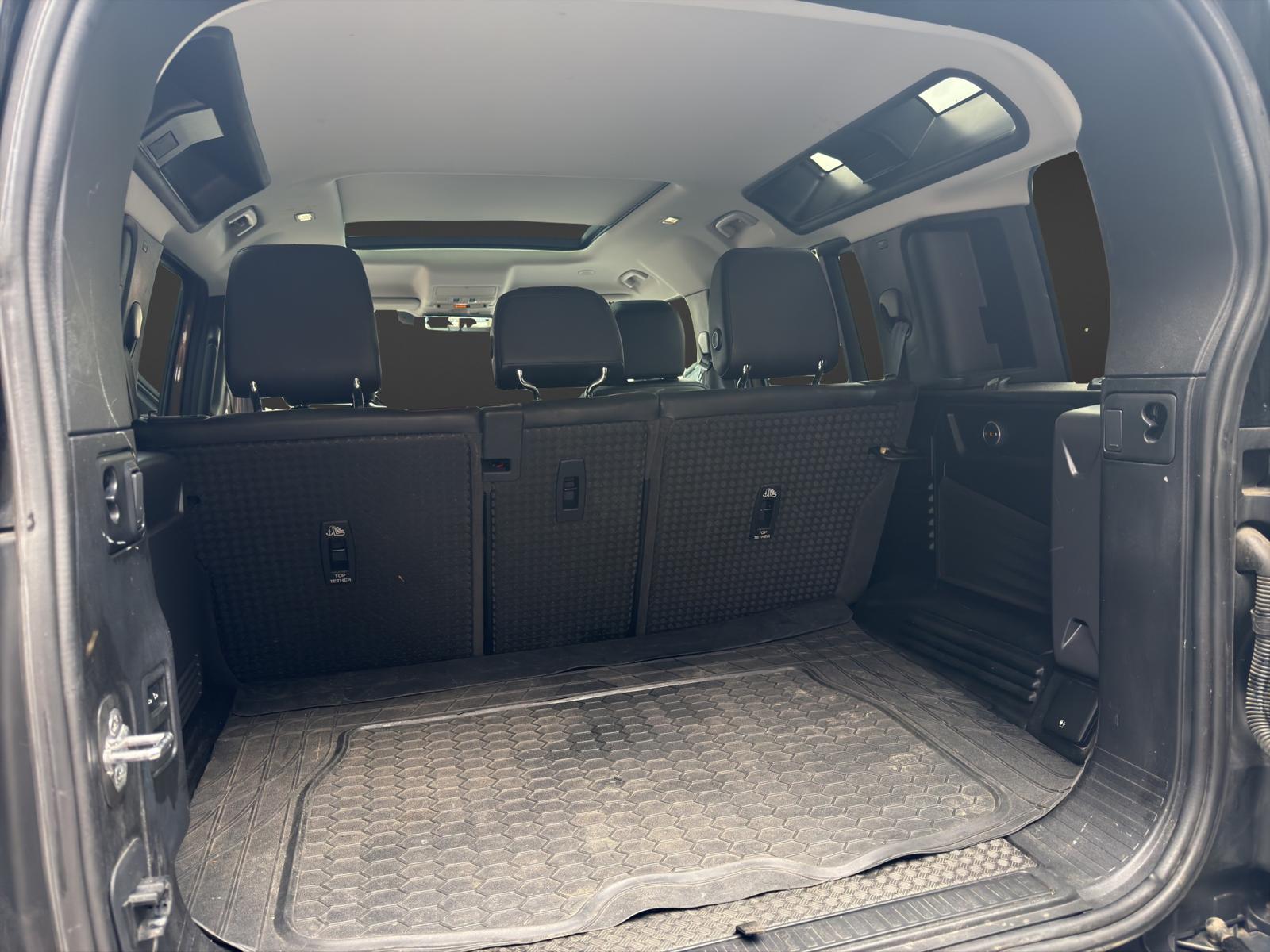 LAND ROVER Defender 110 D240 SD4 S AT8-image-18