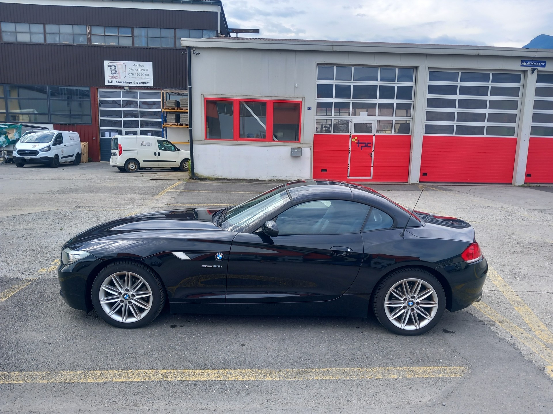 BMW Z4 sDrive23i-image-5