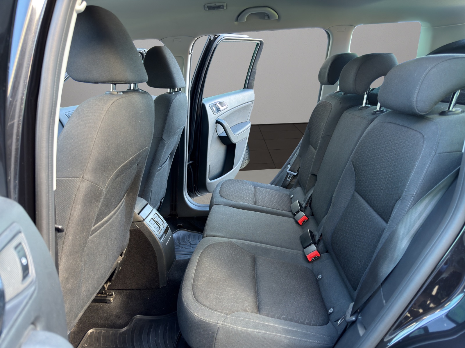 SKODA Yeti 2.0 TDI Ambition 4x4 DSG-image-12