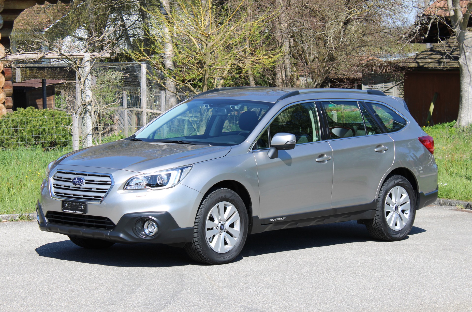 SUBARU Outback 2.5i Swiss AWD Lineartronic-image-4