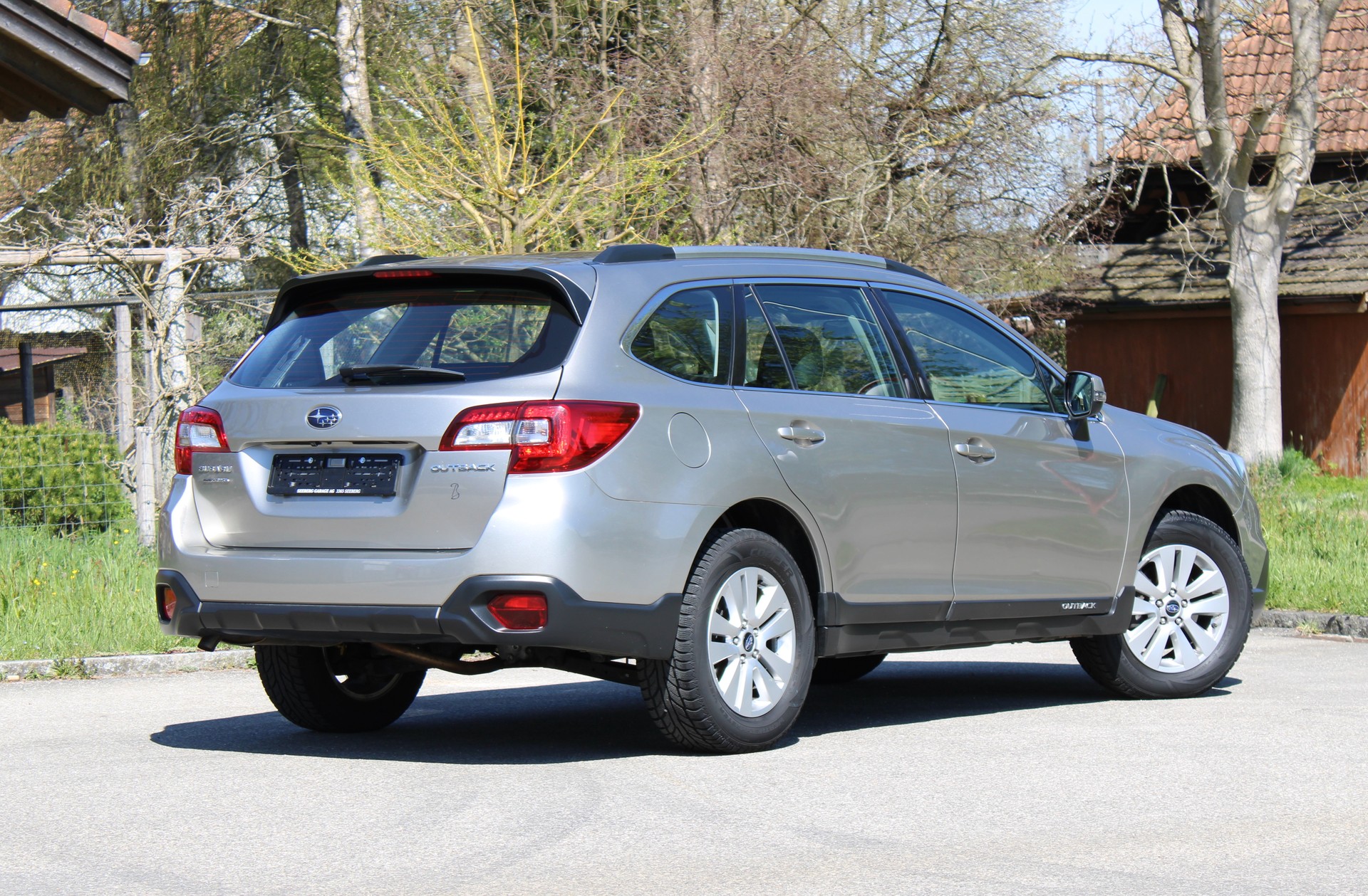 SUBARU Outback 2.5i Swiss AWD Lineartronic-image-7
