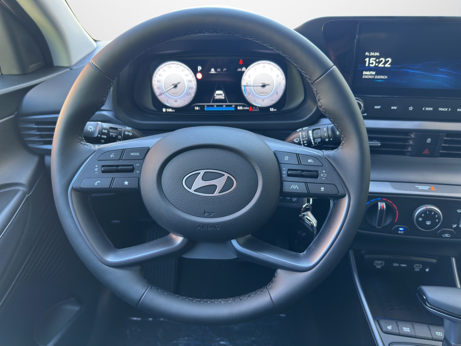 HYUNDAI i20 1.0 T-GDi Amplia-image-9