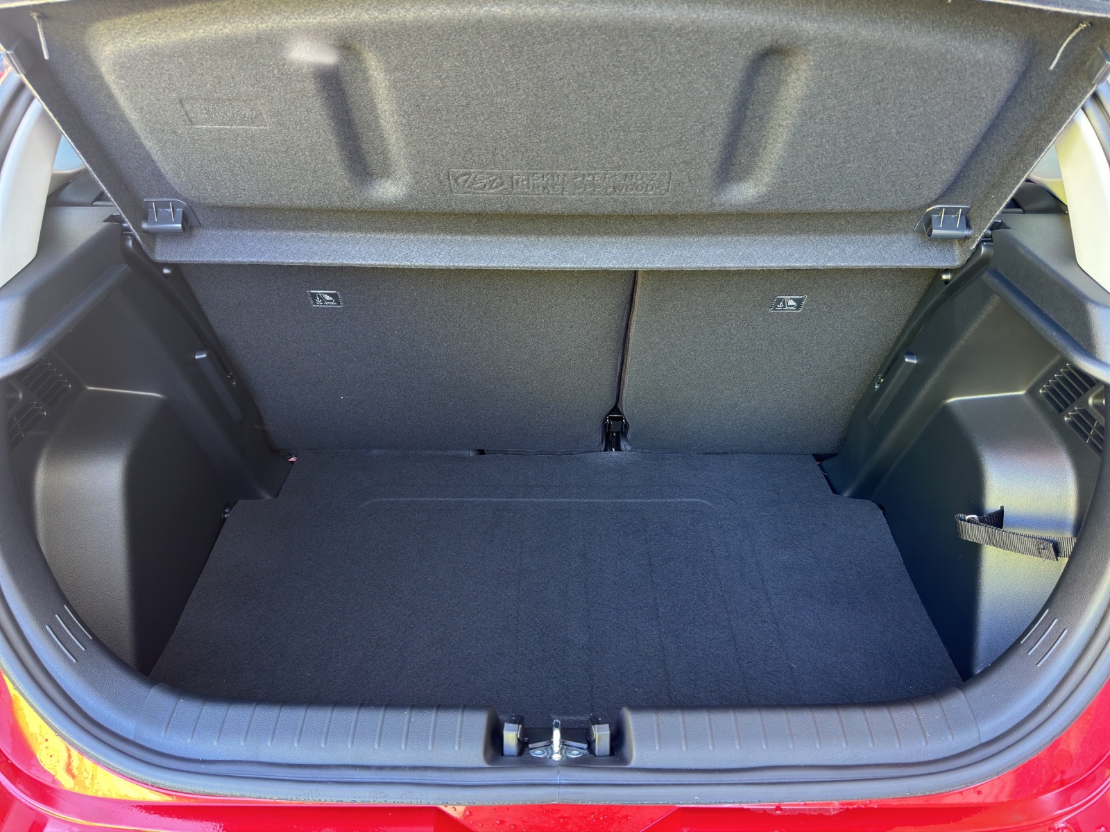 HYUNDAI i20 1.0 T-GDi Amplia-image-14