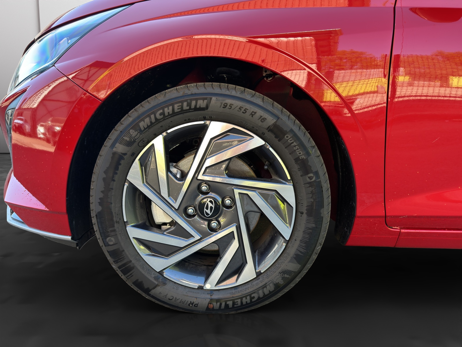 HYUNDAI i20 1.0 T-GDi Amplia-image-15