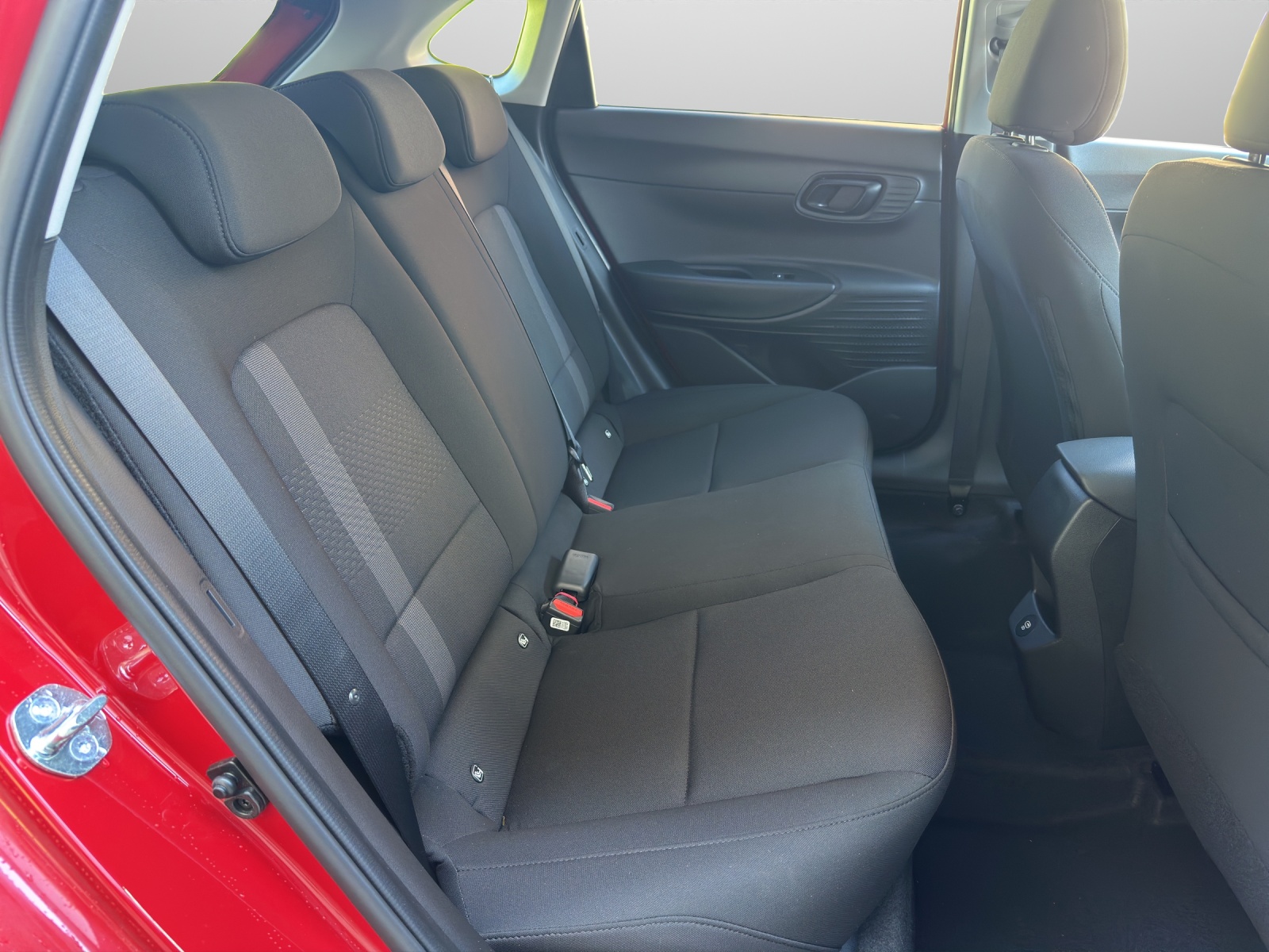 HYUNDAI i20 1.0 T-GDi Amplia-image-12