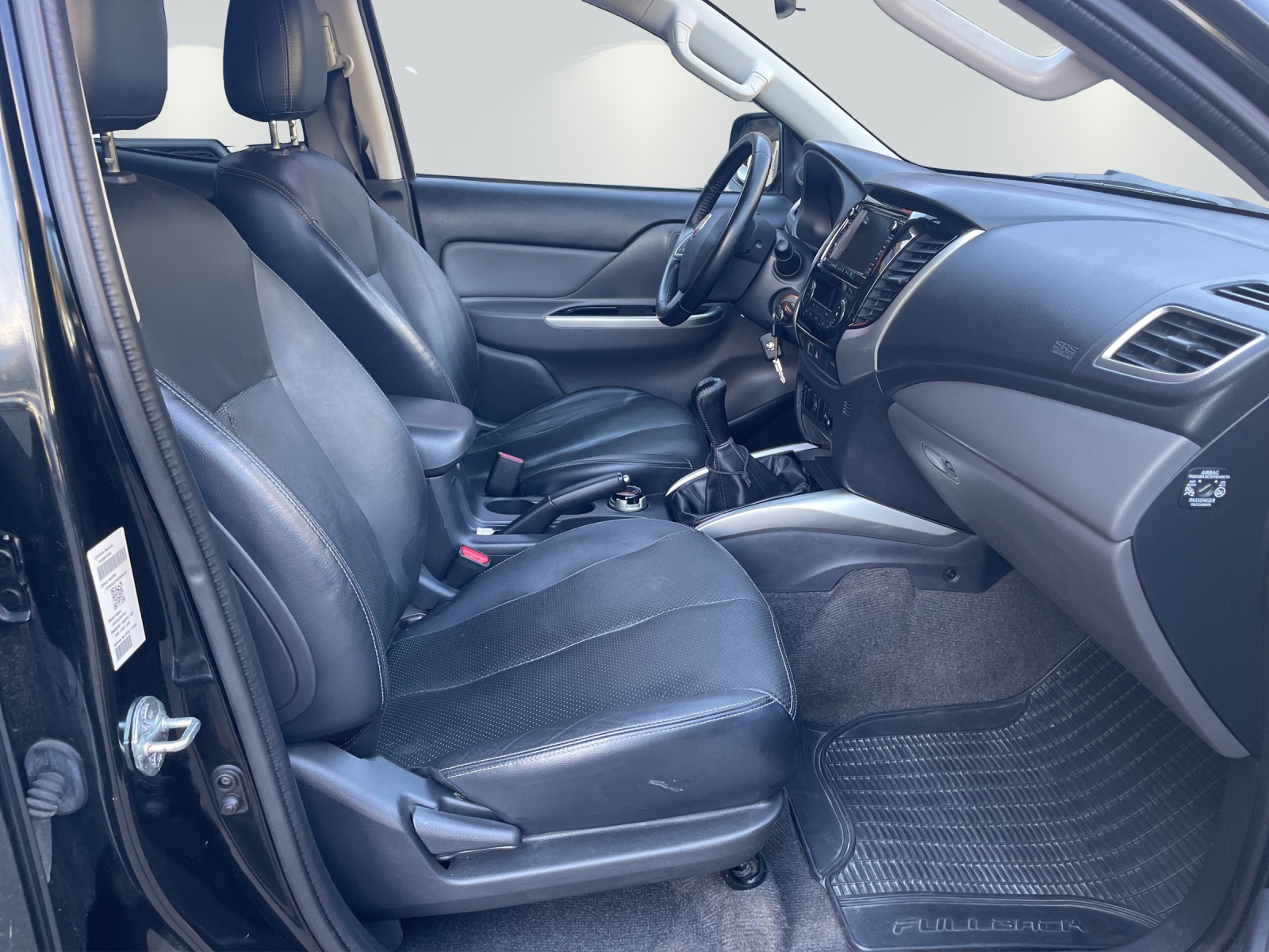 FIAT Fullback LX 2.4 MJ DC Swiss 4WD-image-7