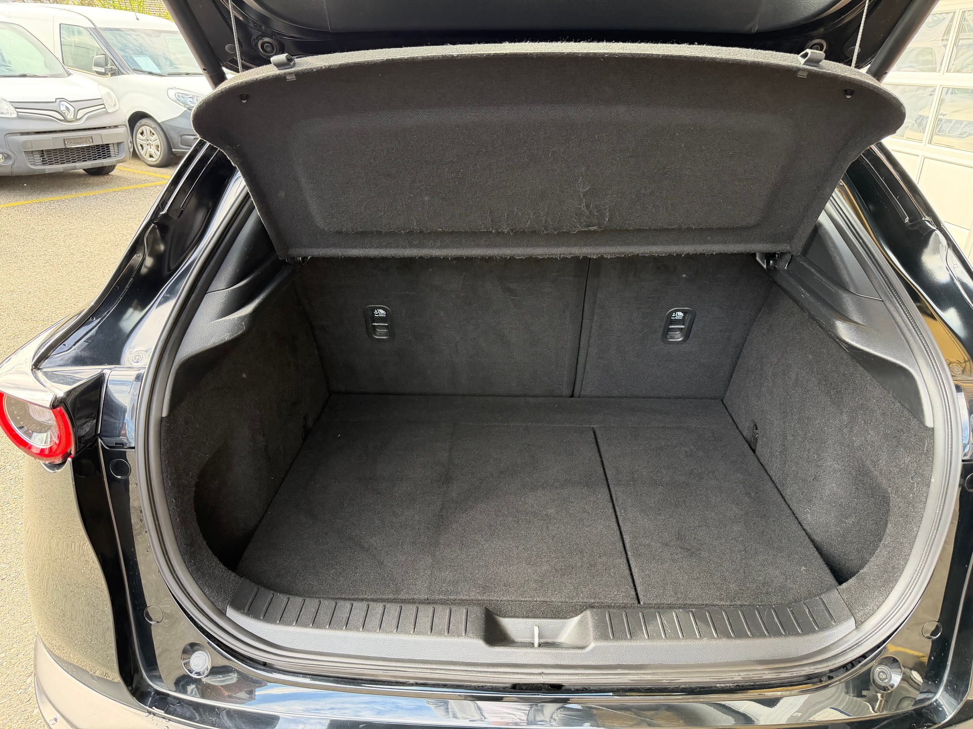 MAZDA CX-30 SKYACTIV-X M Hybrid 180 Ambition Plus FWD-image-13