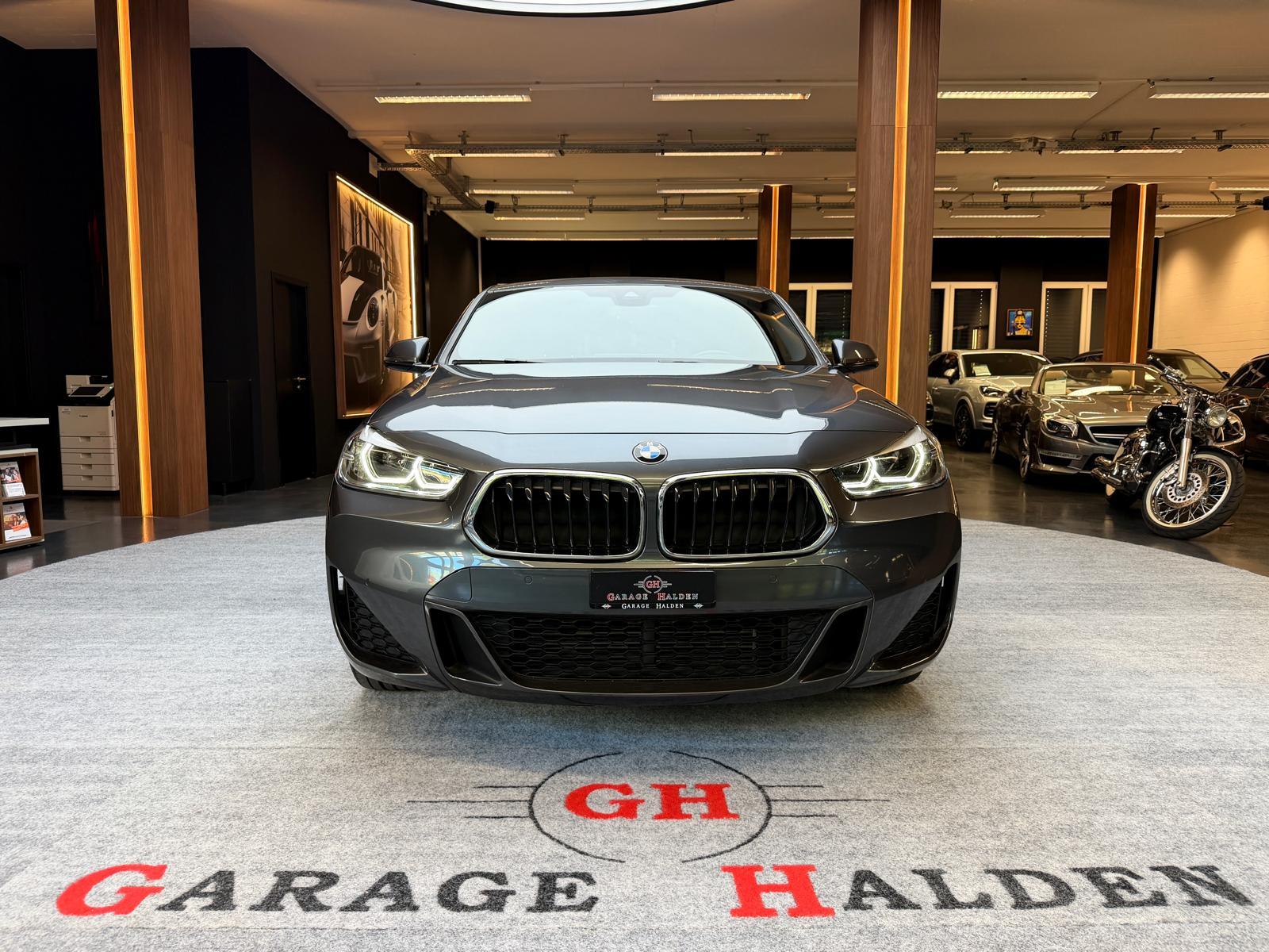 BMW X2 20i xDrive SAG M-Sport-showroom-element-1