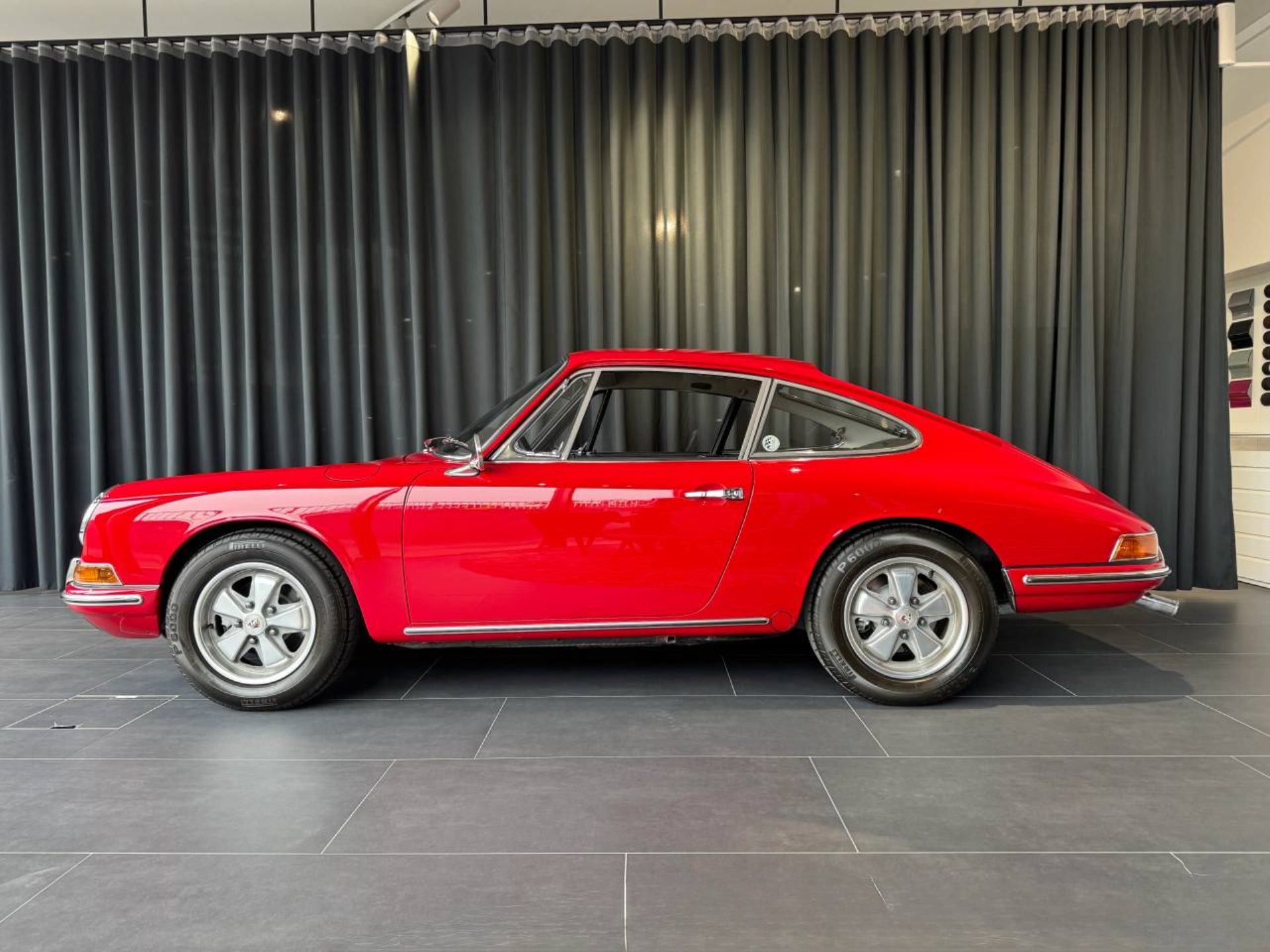 PORSCHE 912 Coupé (Karmann)-showroom-element-1
