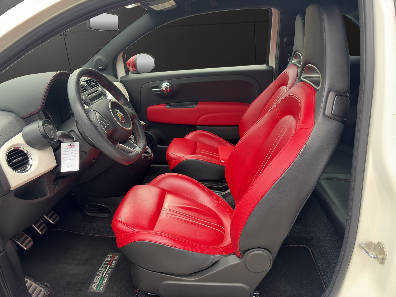 FIAT 500 Abarth 1.4 T-Jet 135-image-8