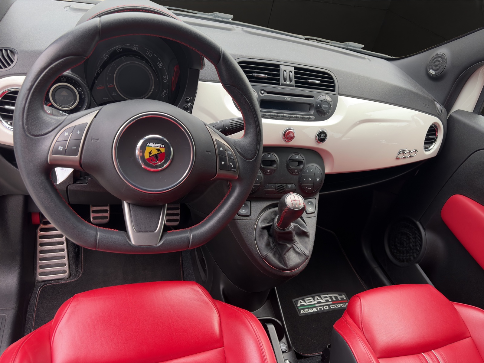FIAT 500 Abarth 1.4 T-Jet 135-image-9