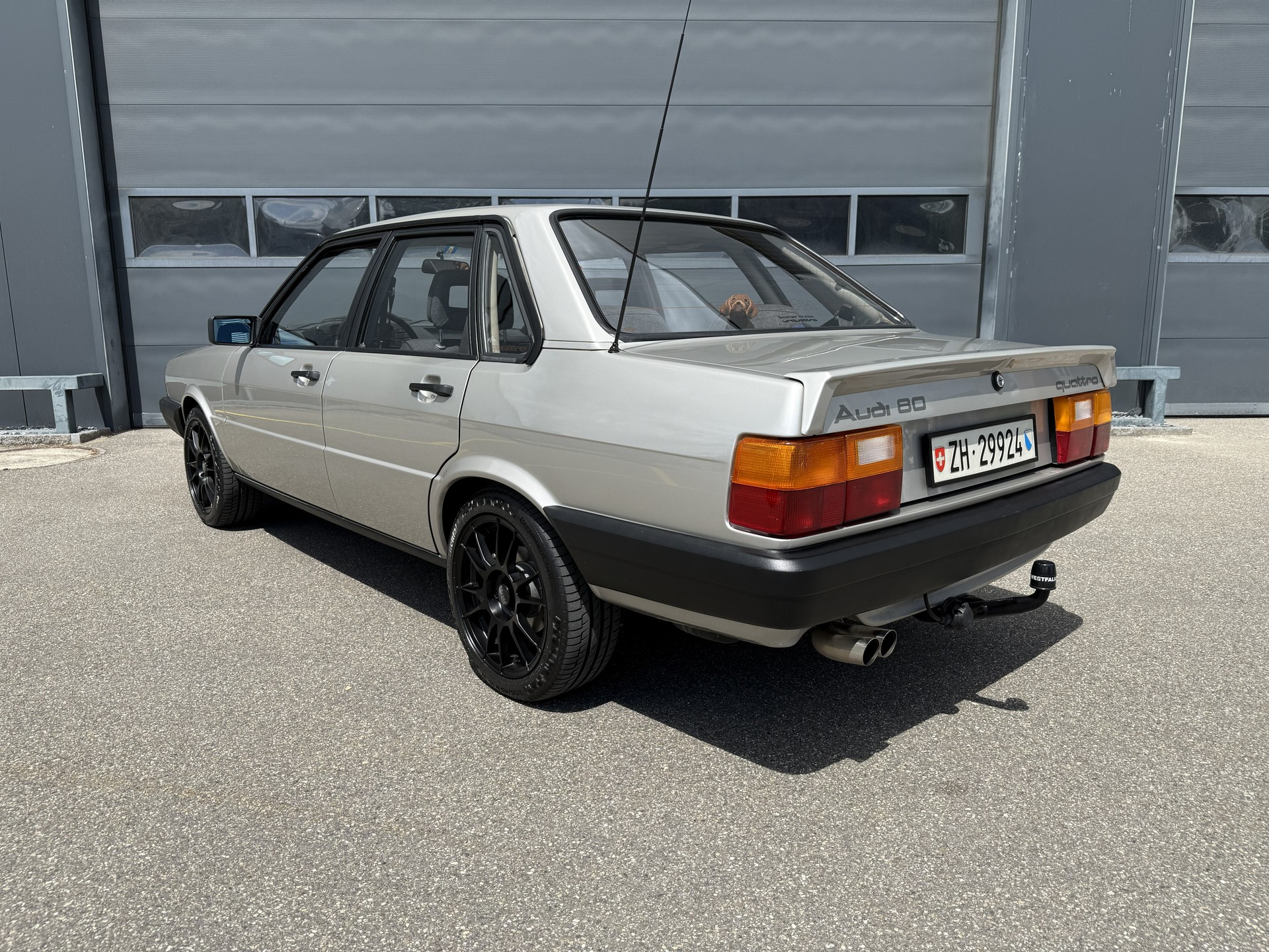 AUDI 1.8 GTE (B2) quattro-image-2