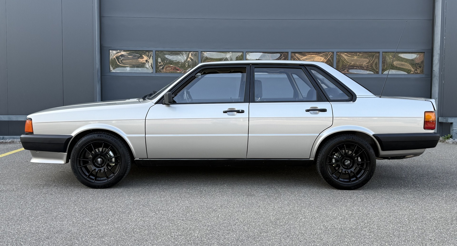 AUDI 1.8 GTE (B2) quattro-image-1