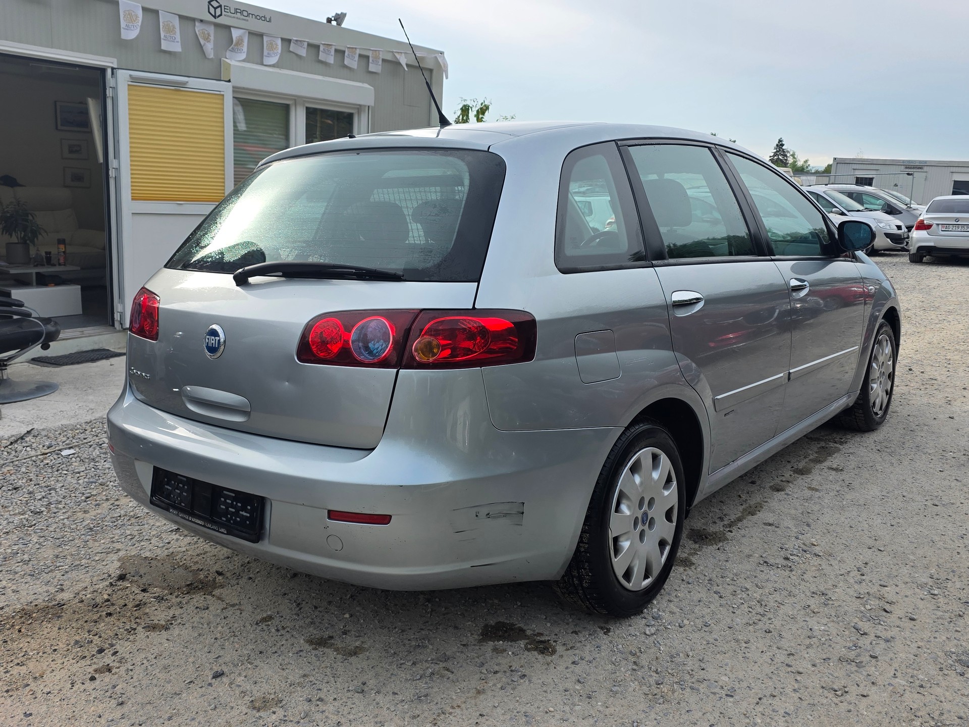 FIAT Croma 1.9 16V JTD Dynamic *** AUTOMAT / Frisch ab MFK / Frisch ab grossen Service / Gratis Lieferung ***-image-4