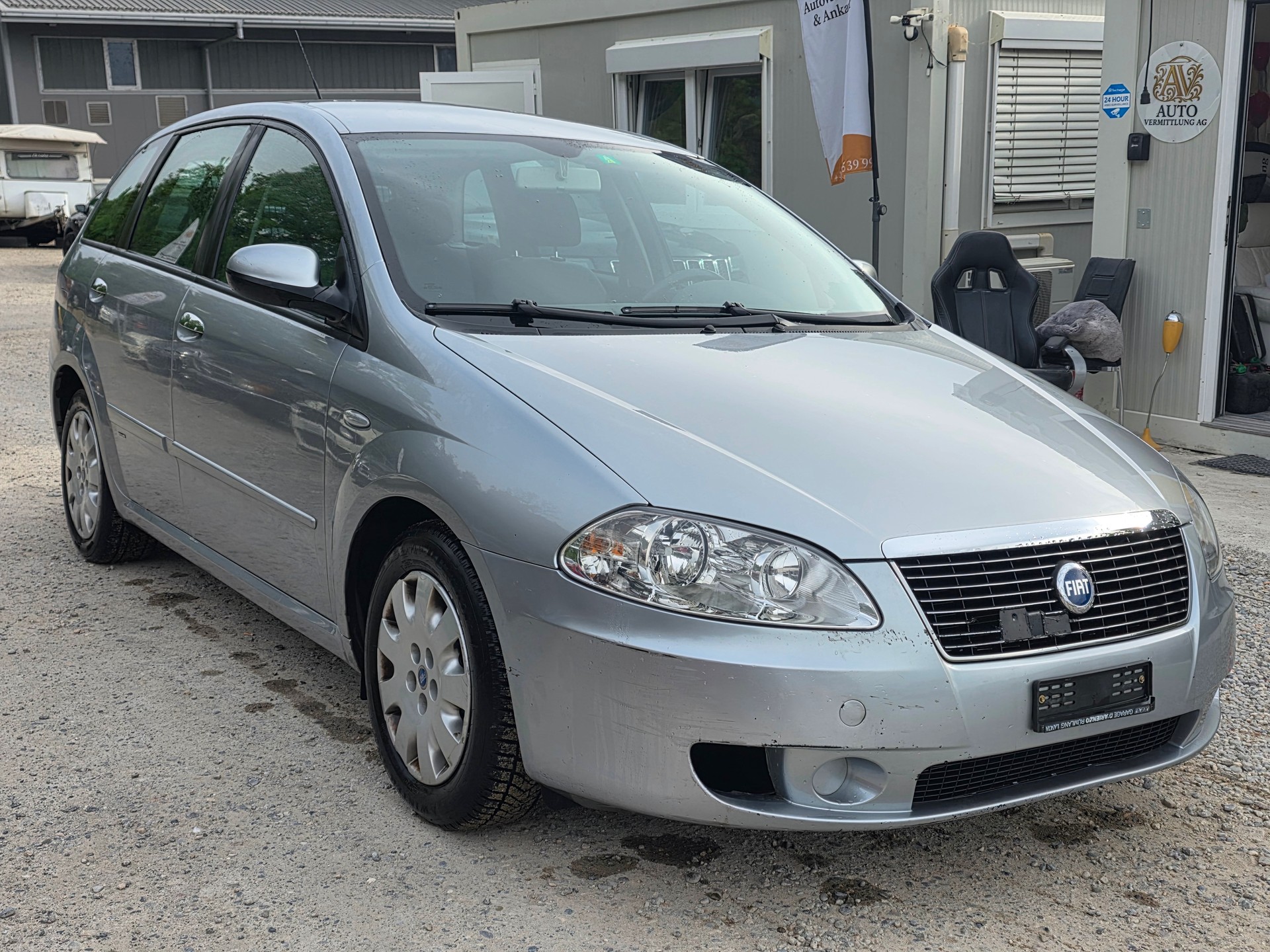 FIAT Croma 1.9 16V JTD Dynamic *** AUTOMAT / Frisch ab MFK / Frisch ab grossen Service / Gratis Lieferung ***-image-6