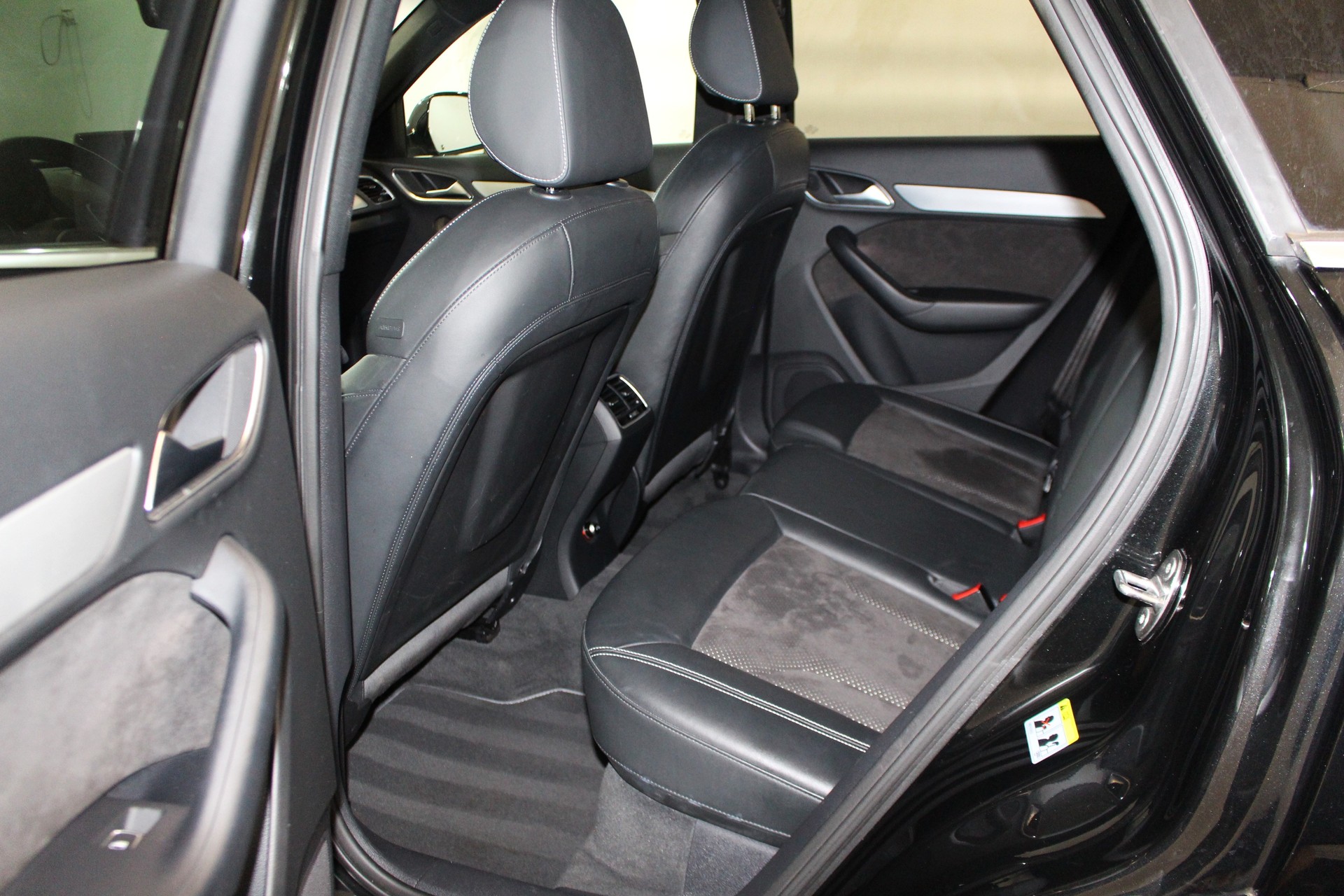 AUDI Q3 2.0 TDI 150 Sport qu. S-Tr.-image-7
