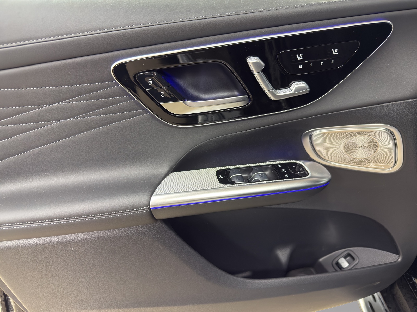 MERCEDES-BENZ GLC 300 de 4Matic EQ Star-image-12