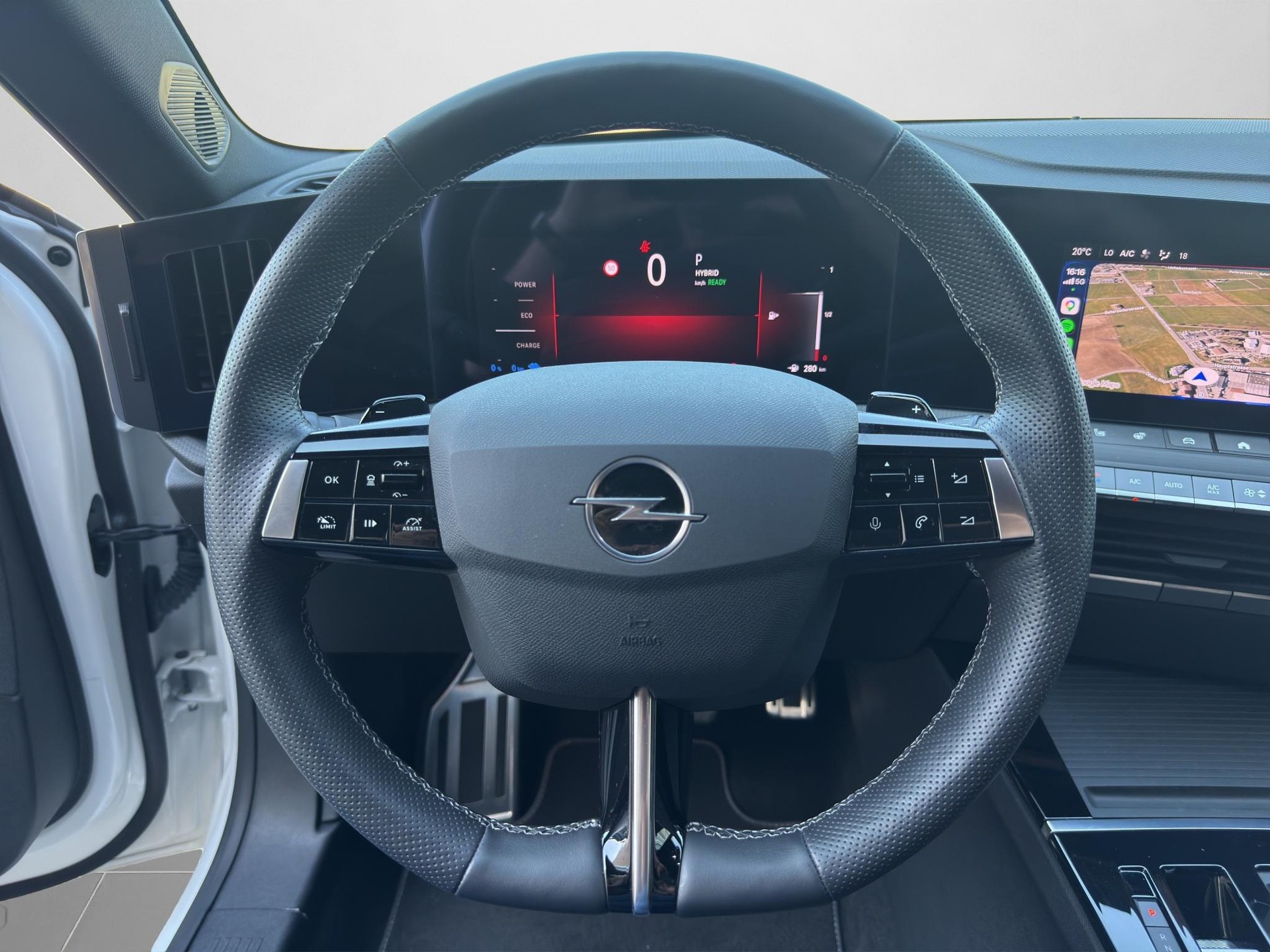 OPEL Astra 1.6 T PHEV 180 Swiss Plus-image-8