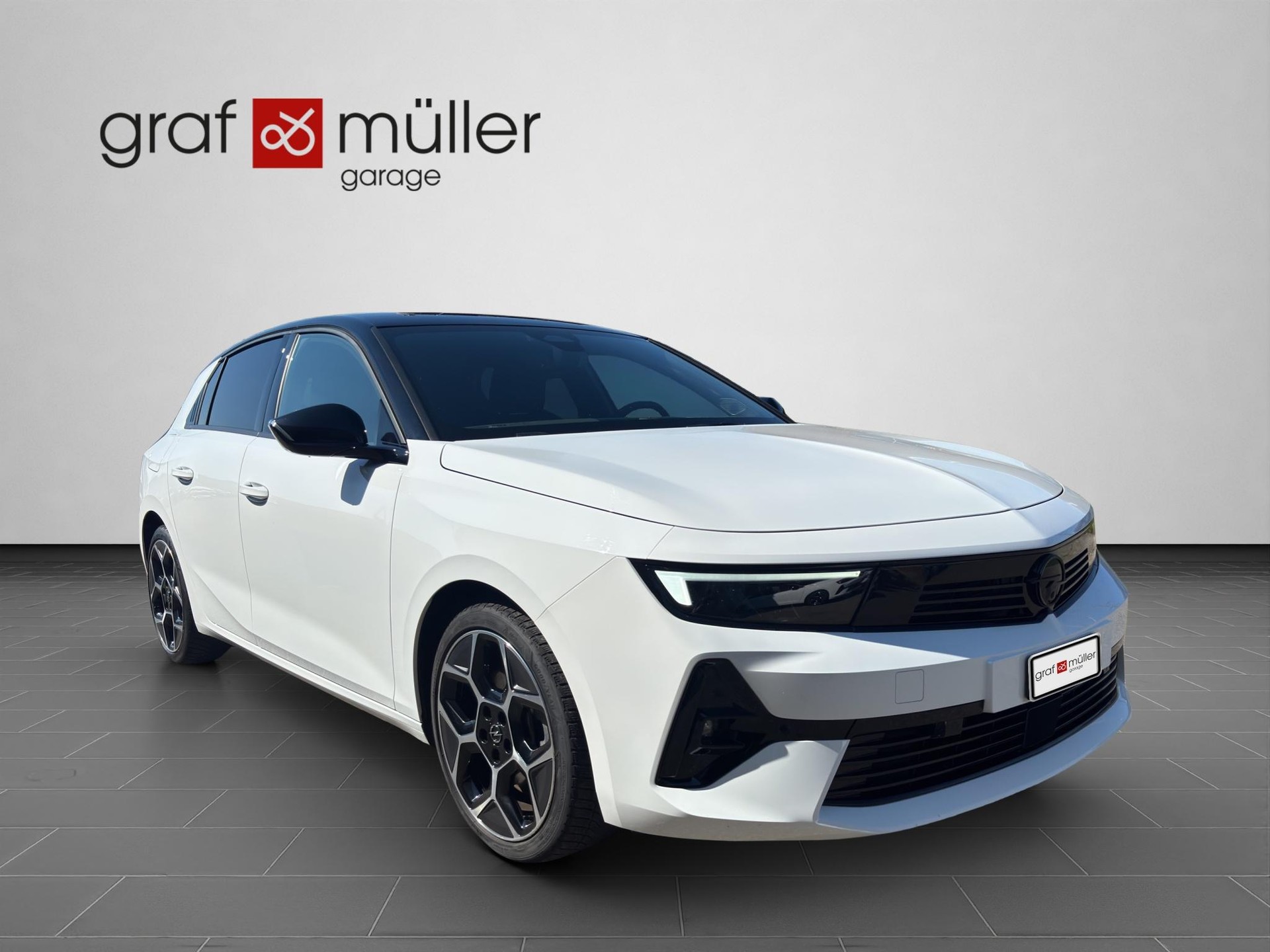 OPEL Astra 1.6 T PHEV 180 Swiss Plus-image-18