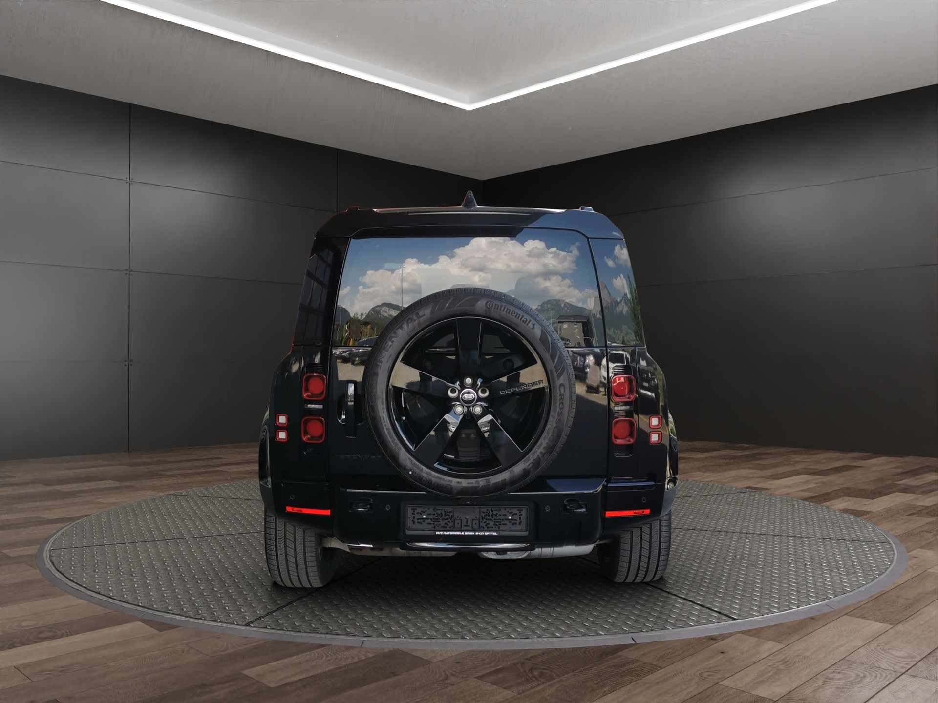 LAND ROVER Defender 110 3.0 D I6 300 X-Dynamic HSE AWD AT8-image-7