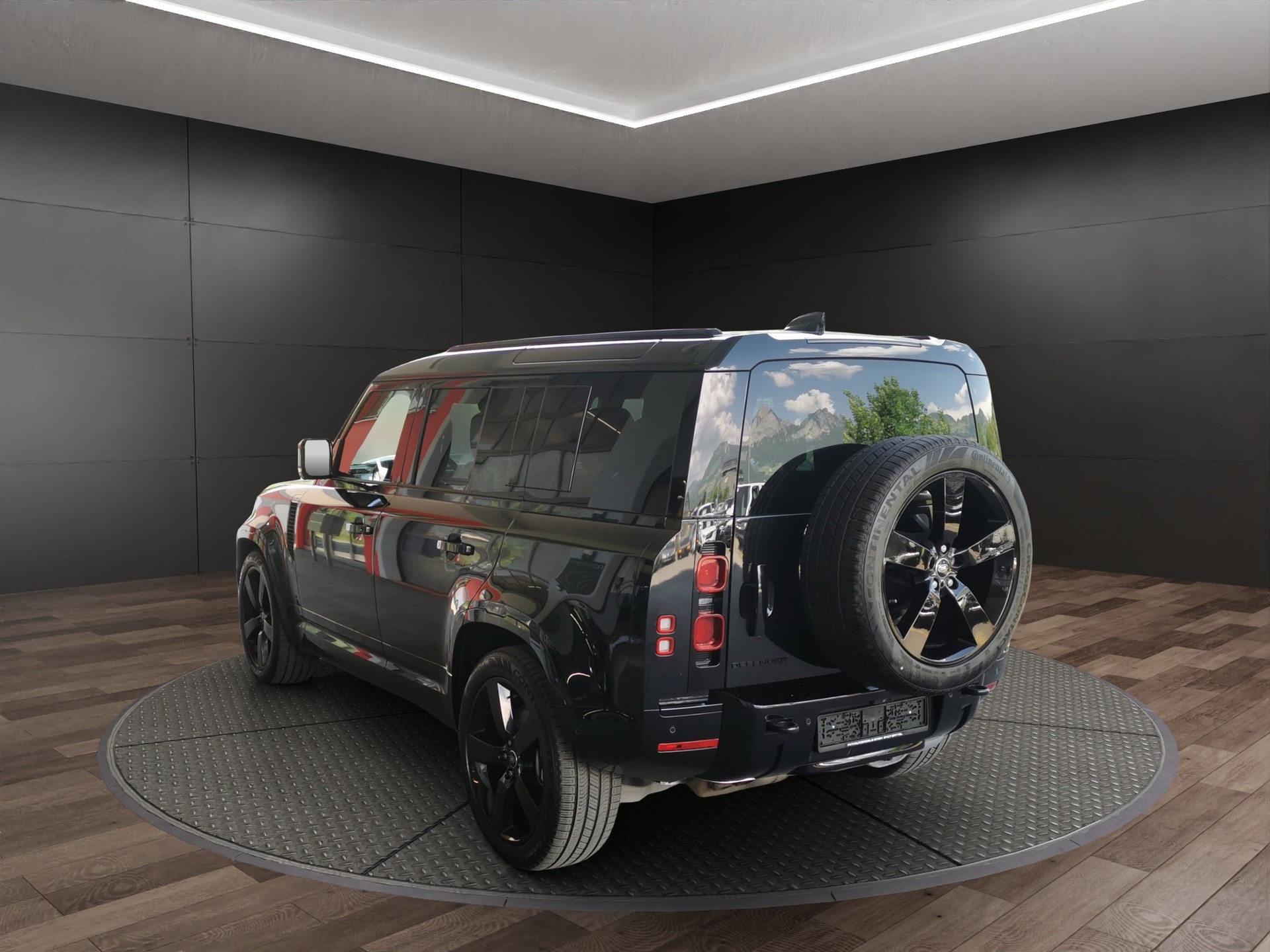 LAND ROVER Defender 110 3.0 D I6 300 X-Dynamic HSE AWD AT8-image-6