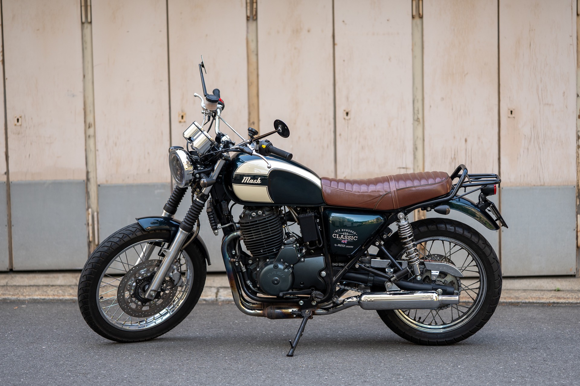 MASH 650 Six Hundred Classic