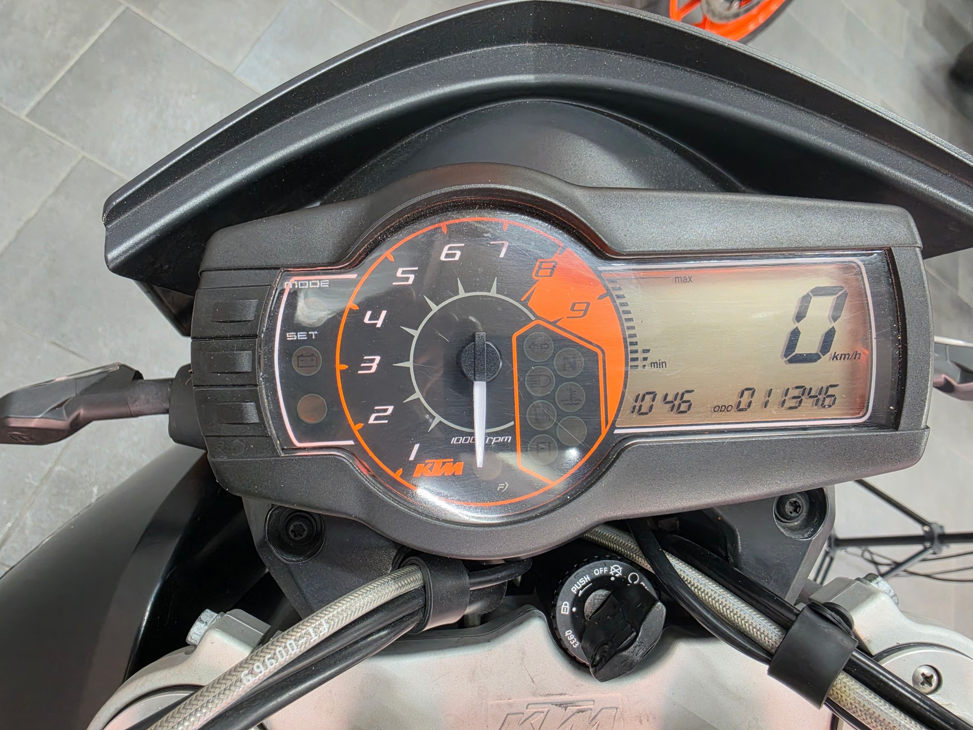 KTM 690 SM-image-2