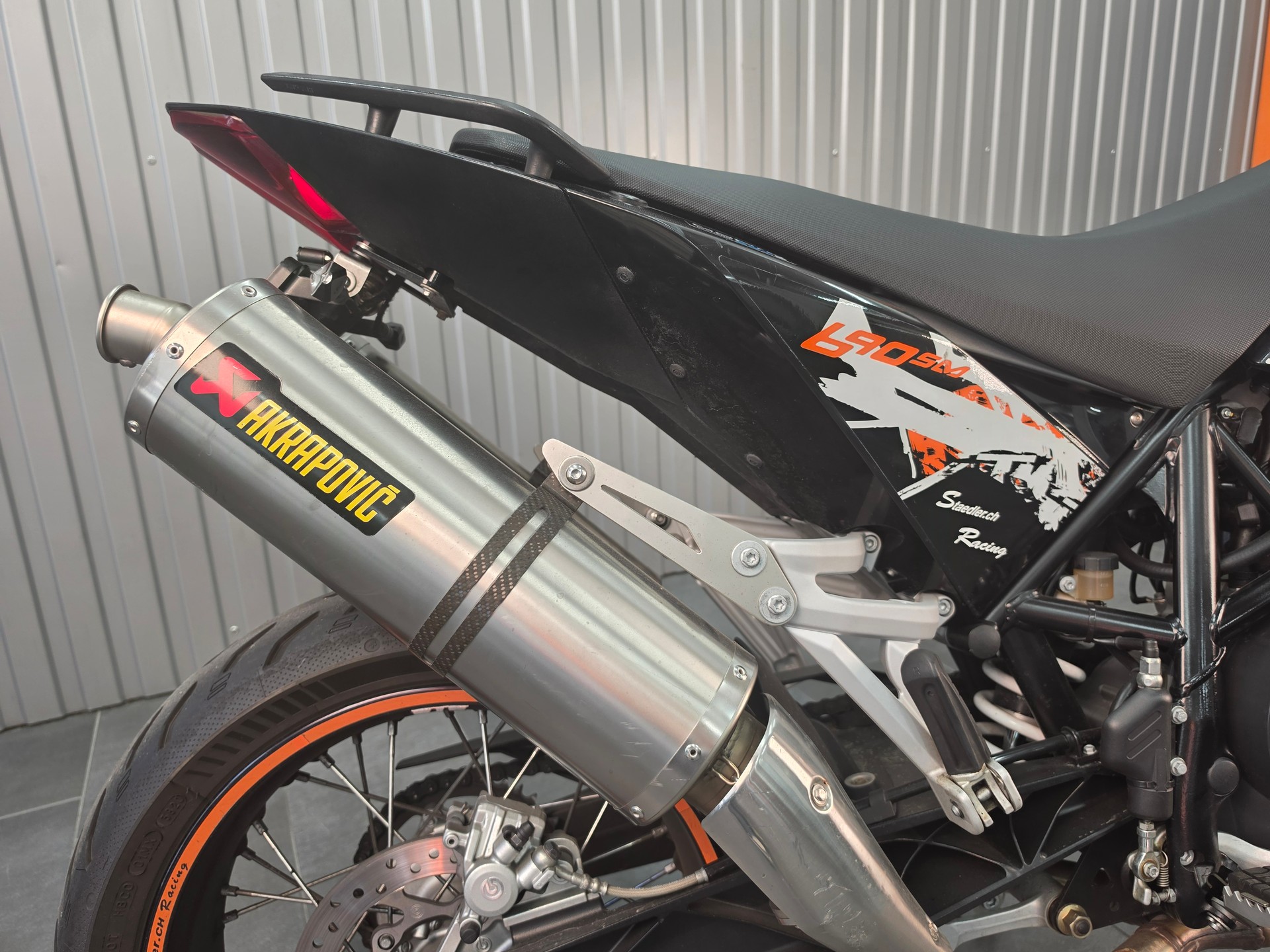 KTM 690 SM-image-1