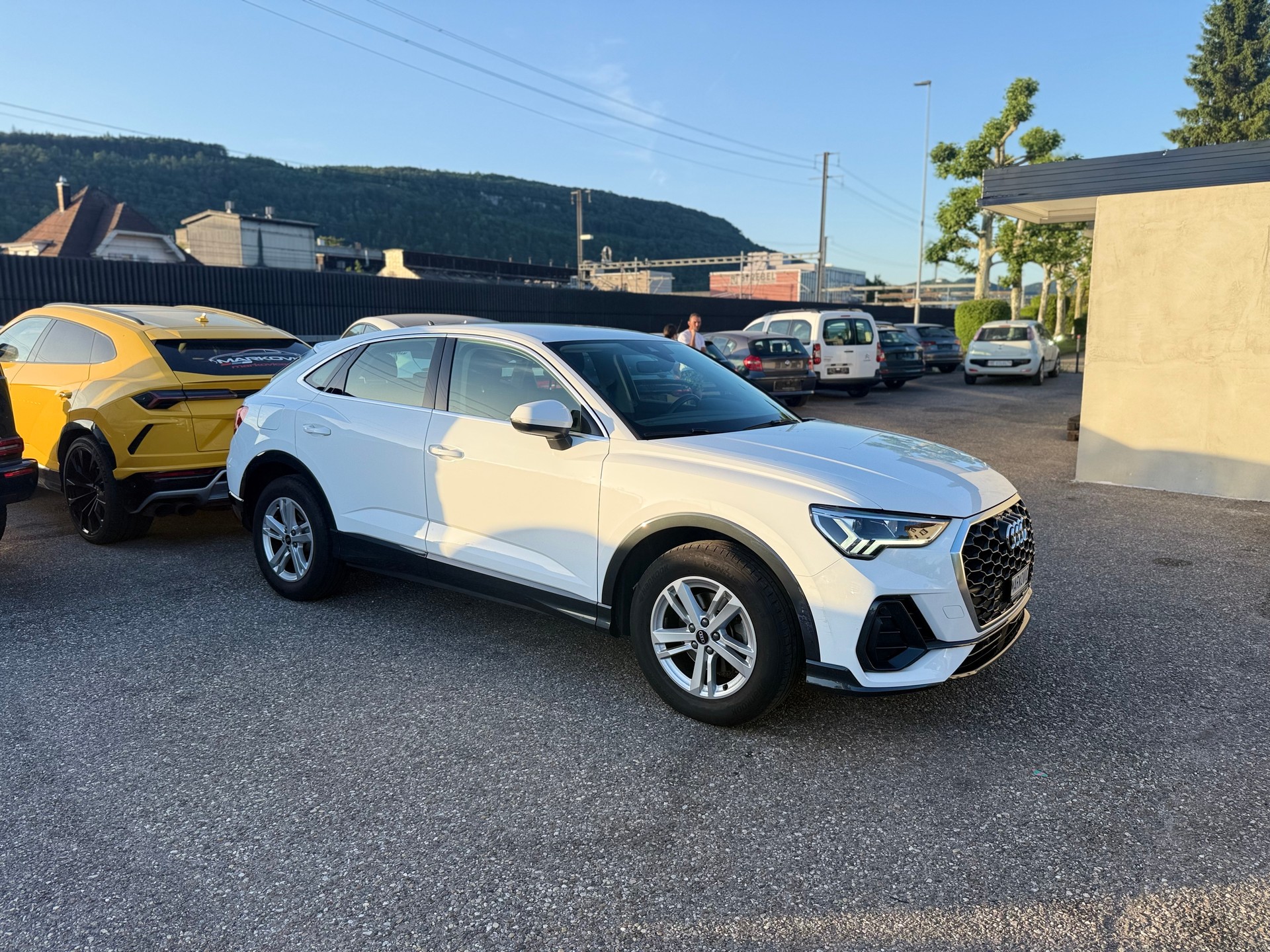 AUDI Q3 Sportback 35 TFSI S line Attraction S-tronic-image-3