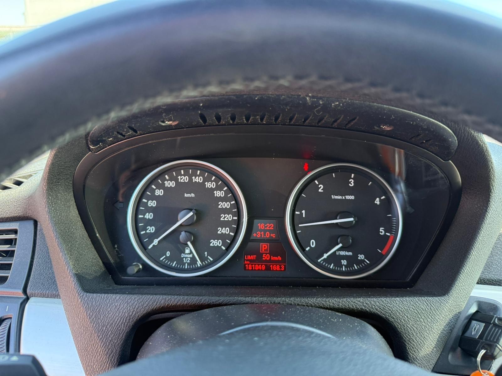 BMW X5 xDrive 40d Steptronic-image-19