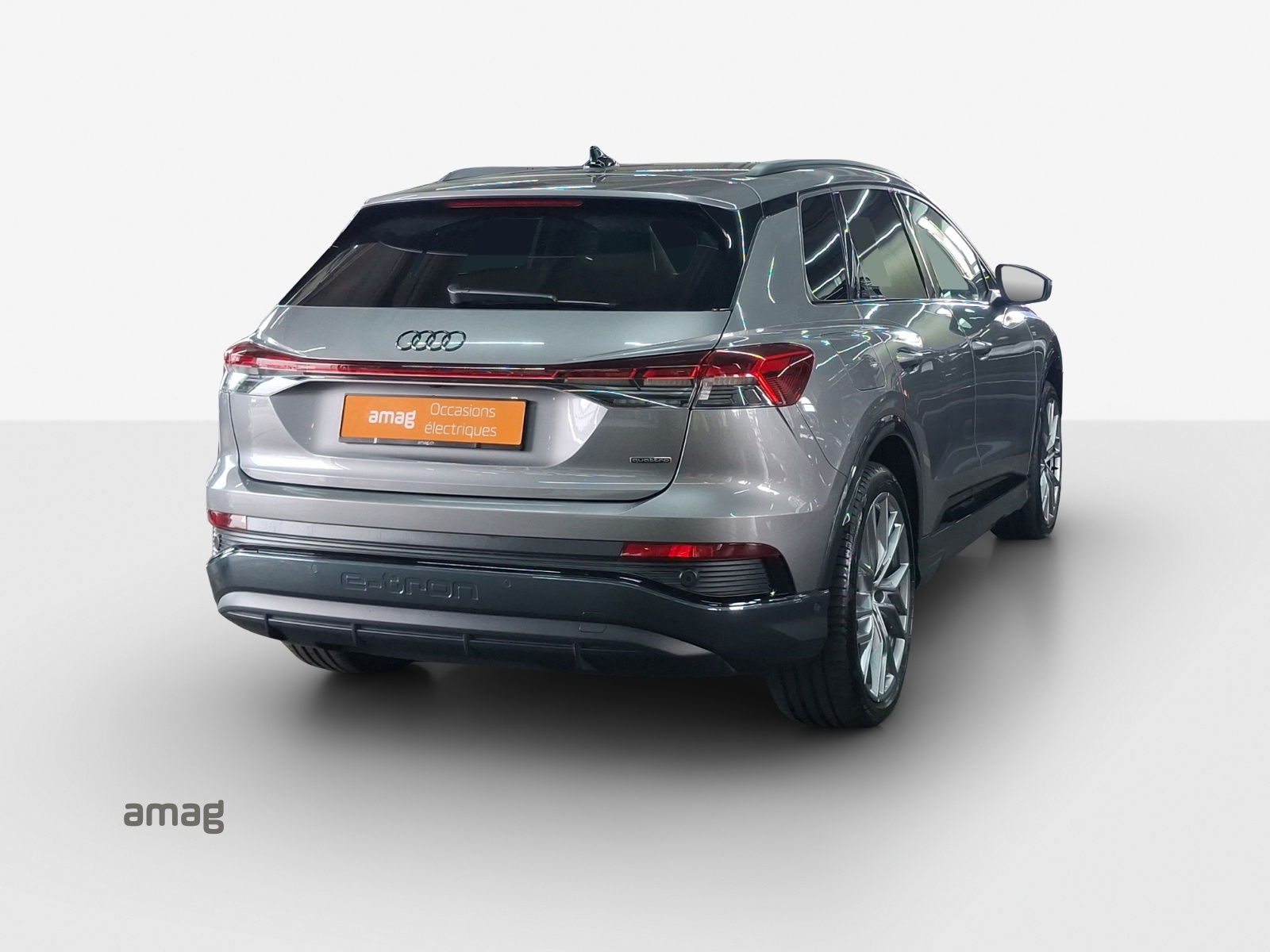 AUDI Q4 e-tron 50 quattro-image-4