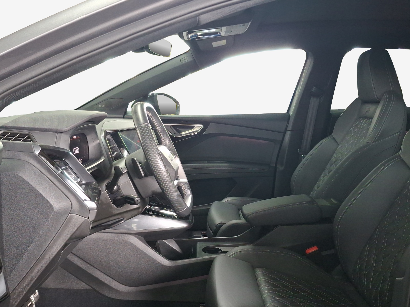 AUDI Q4 e-tron 50 quattro-image-7
