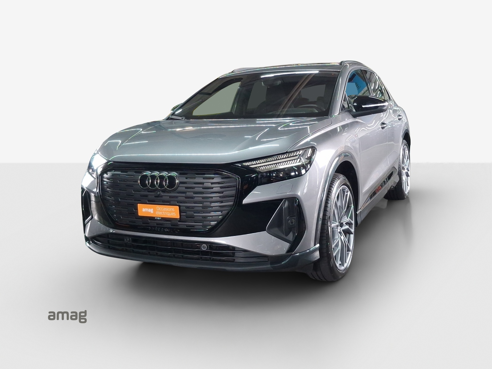 AUDI Q4 e-tron 50 quattro