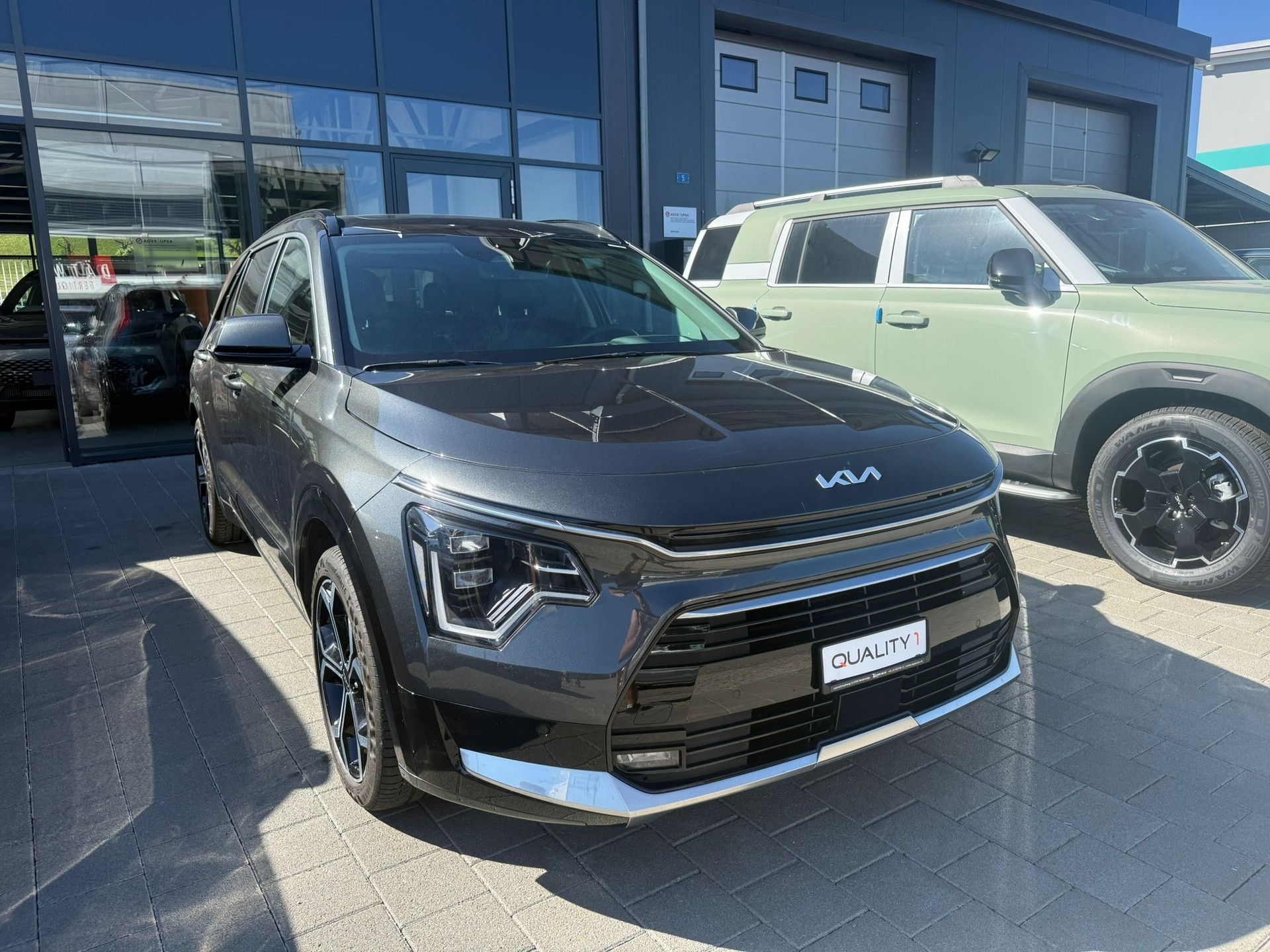 KIA Niro 1.6GDi Hybrid DCT Style-showroom-element-3