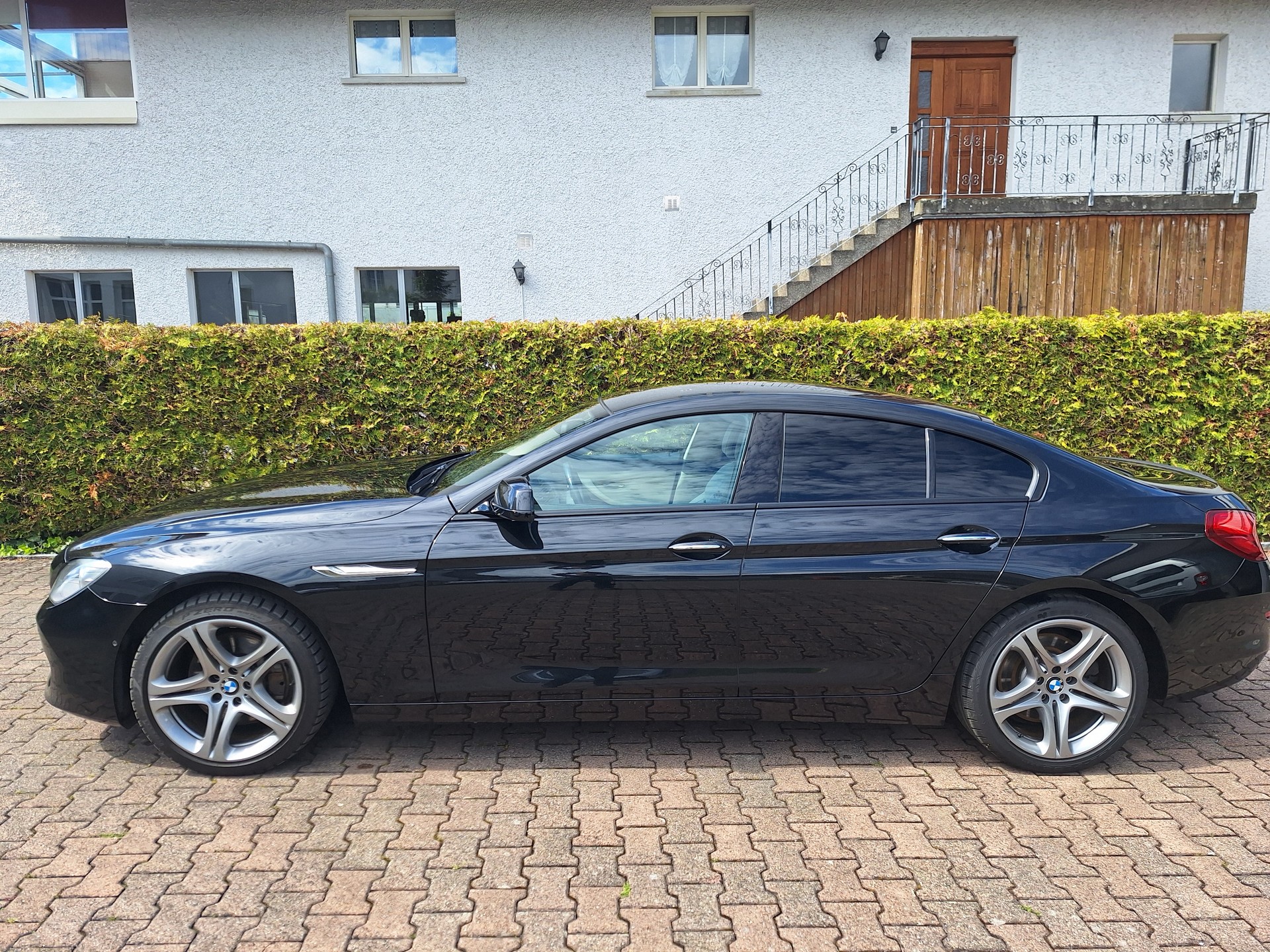 BMW x Drive-image-2