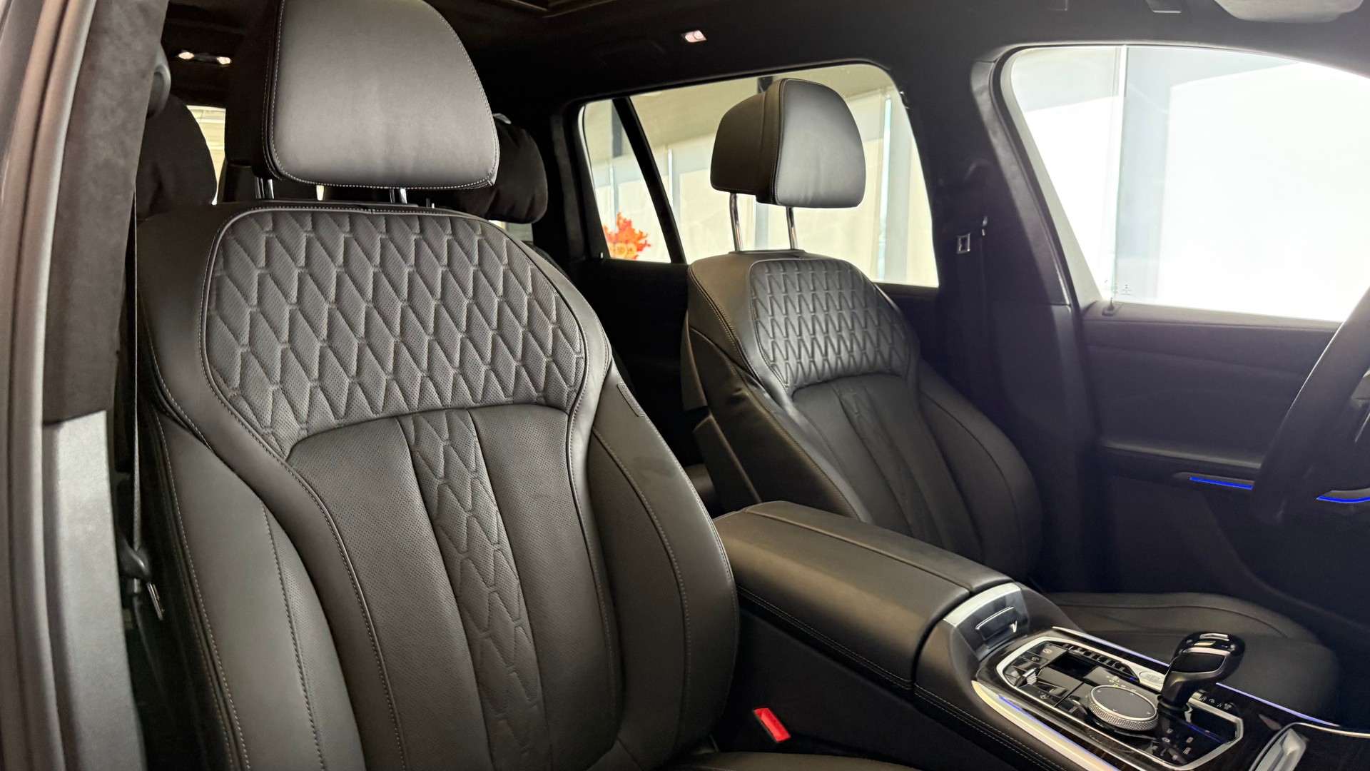 BMW X7 40d xDrive-image-23