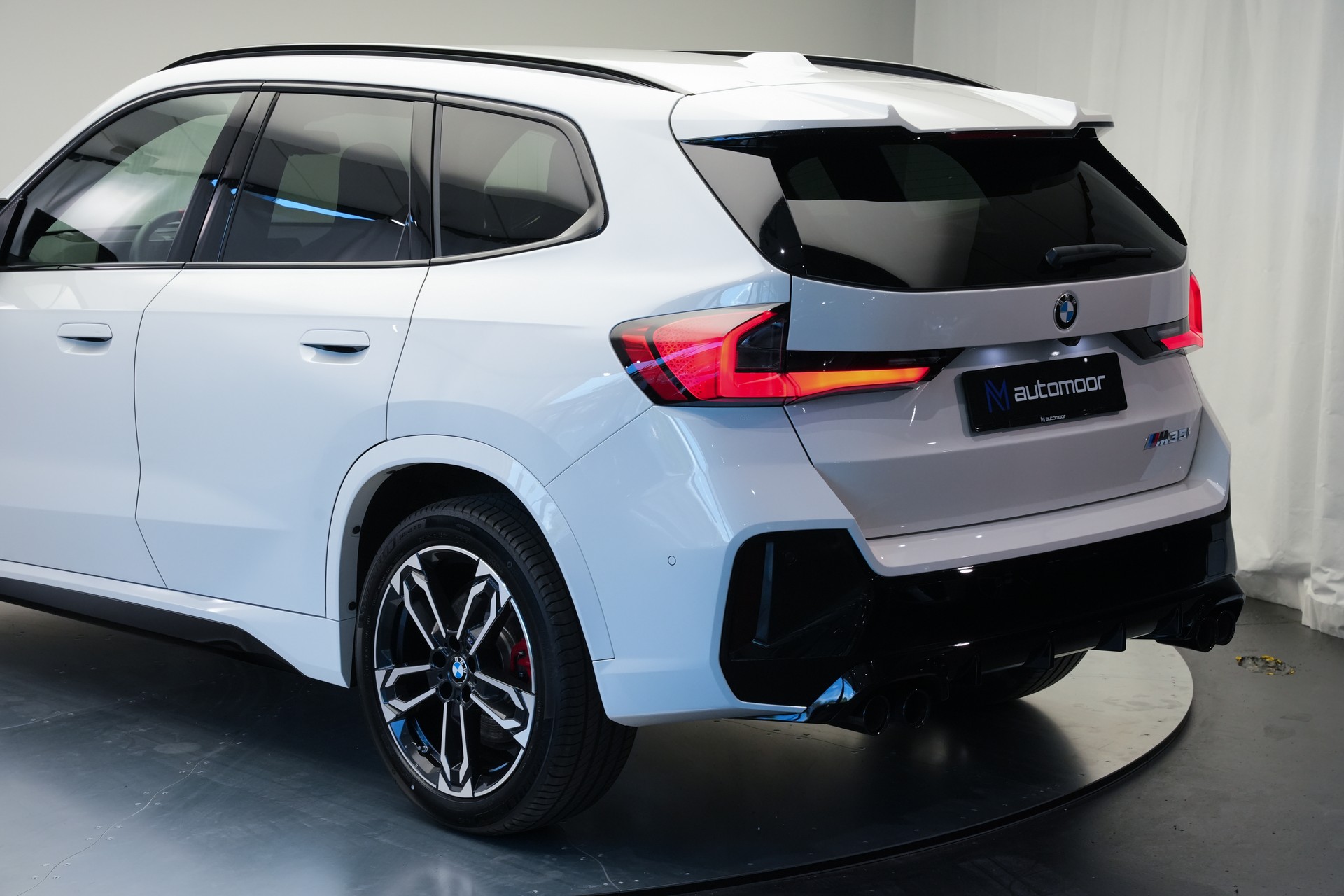 BMW X1 xDrive M35i *LED* *Komfortzugang*-image-43