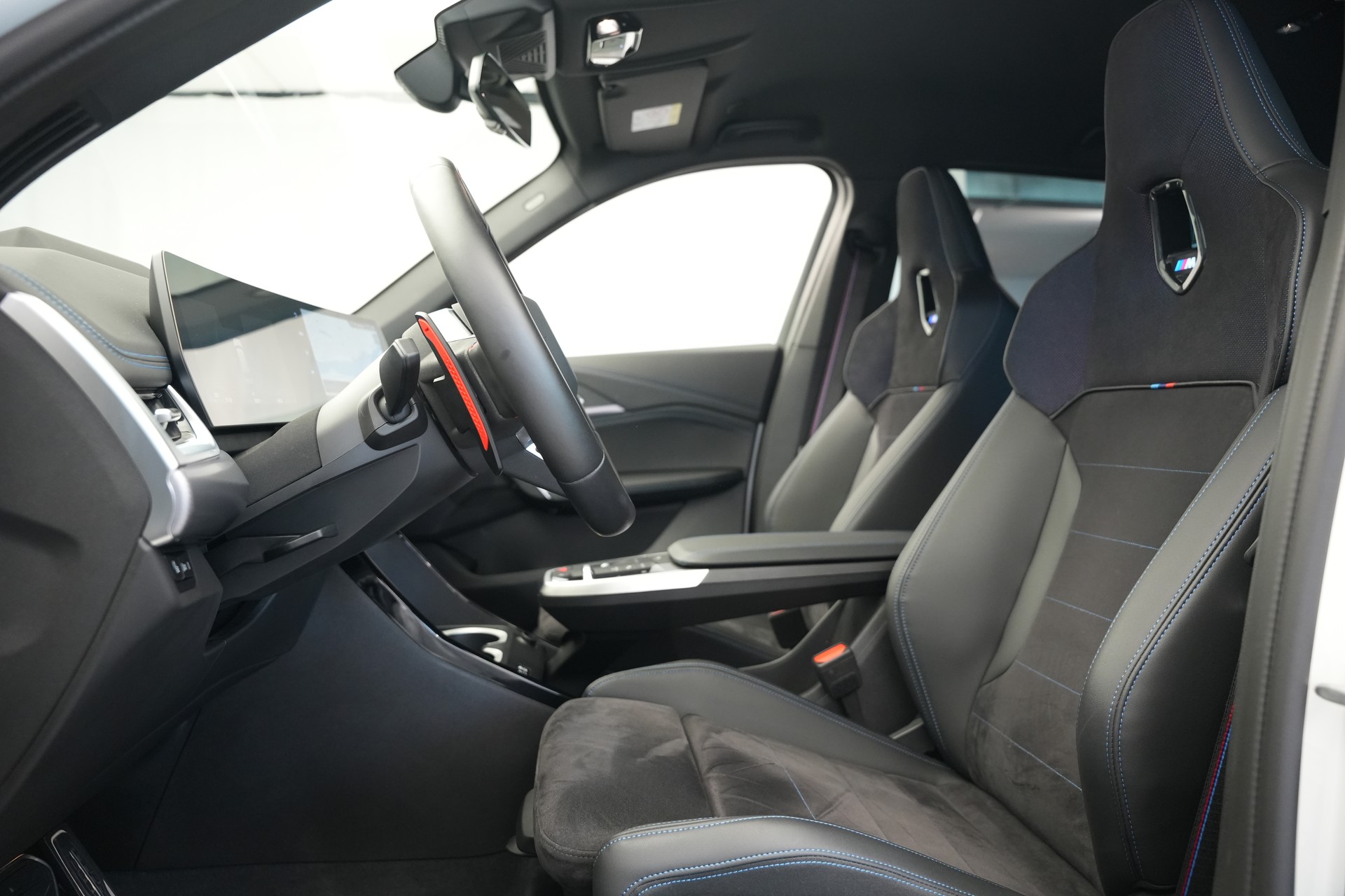 BMW X1 xDrive M35i *LED* *Komfortzugang*-image-12