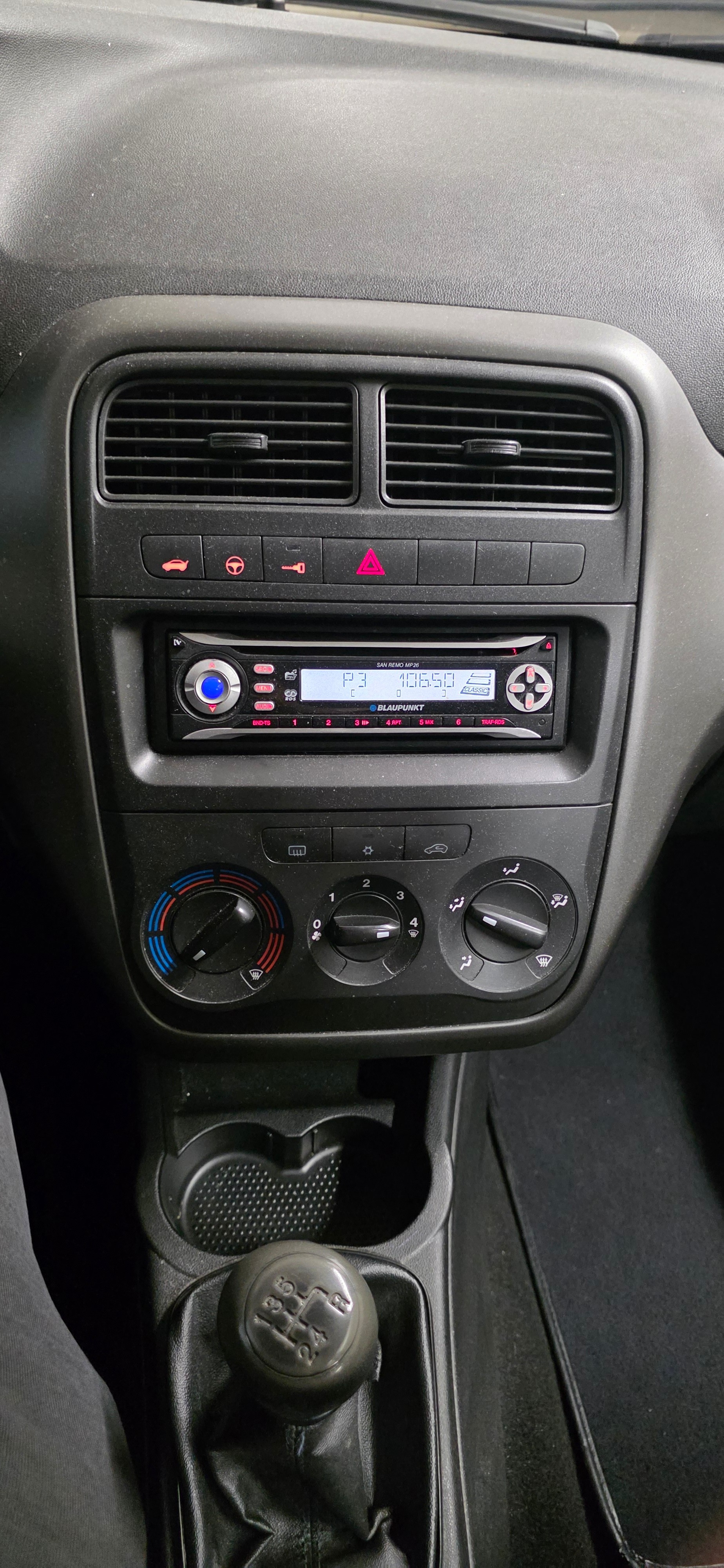 FIAT Punto 1.4 Dynamic-image-13