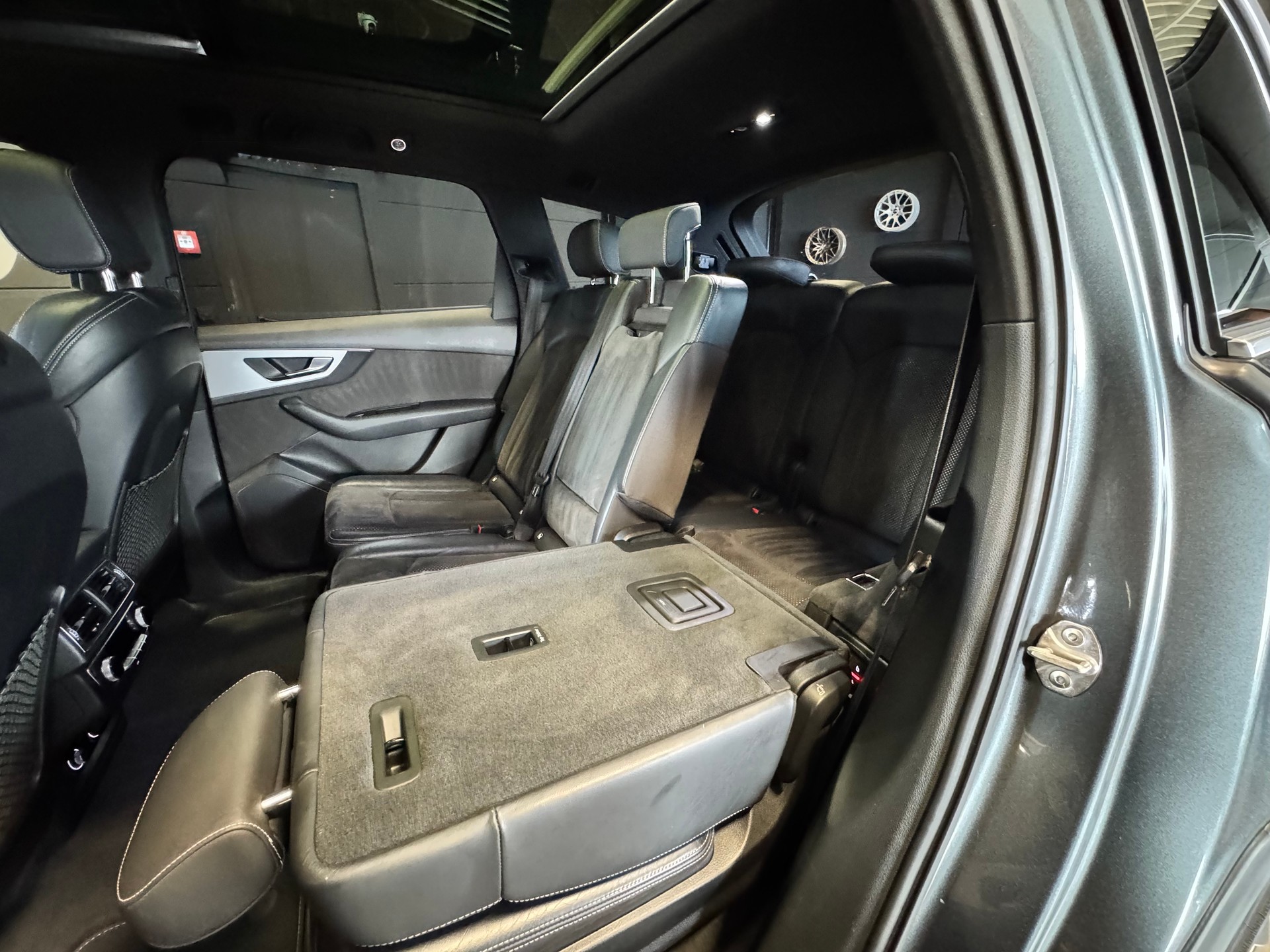 AUDI Q7 50 TDI quattro tiptronic *7Plätzer*-image-11