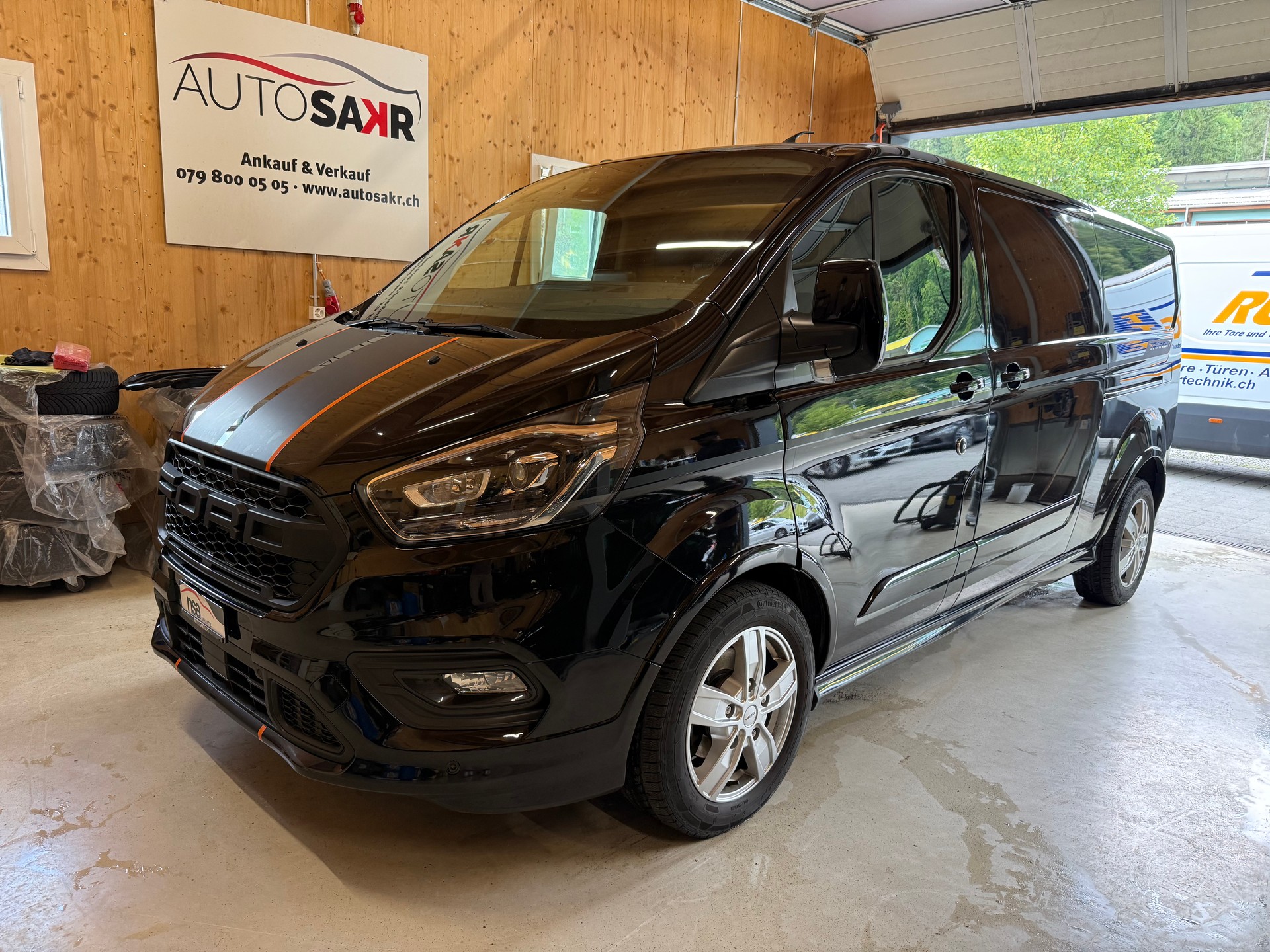 FORD Transit Custom Van 320 L2H1 Sport