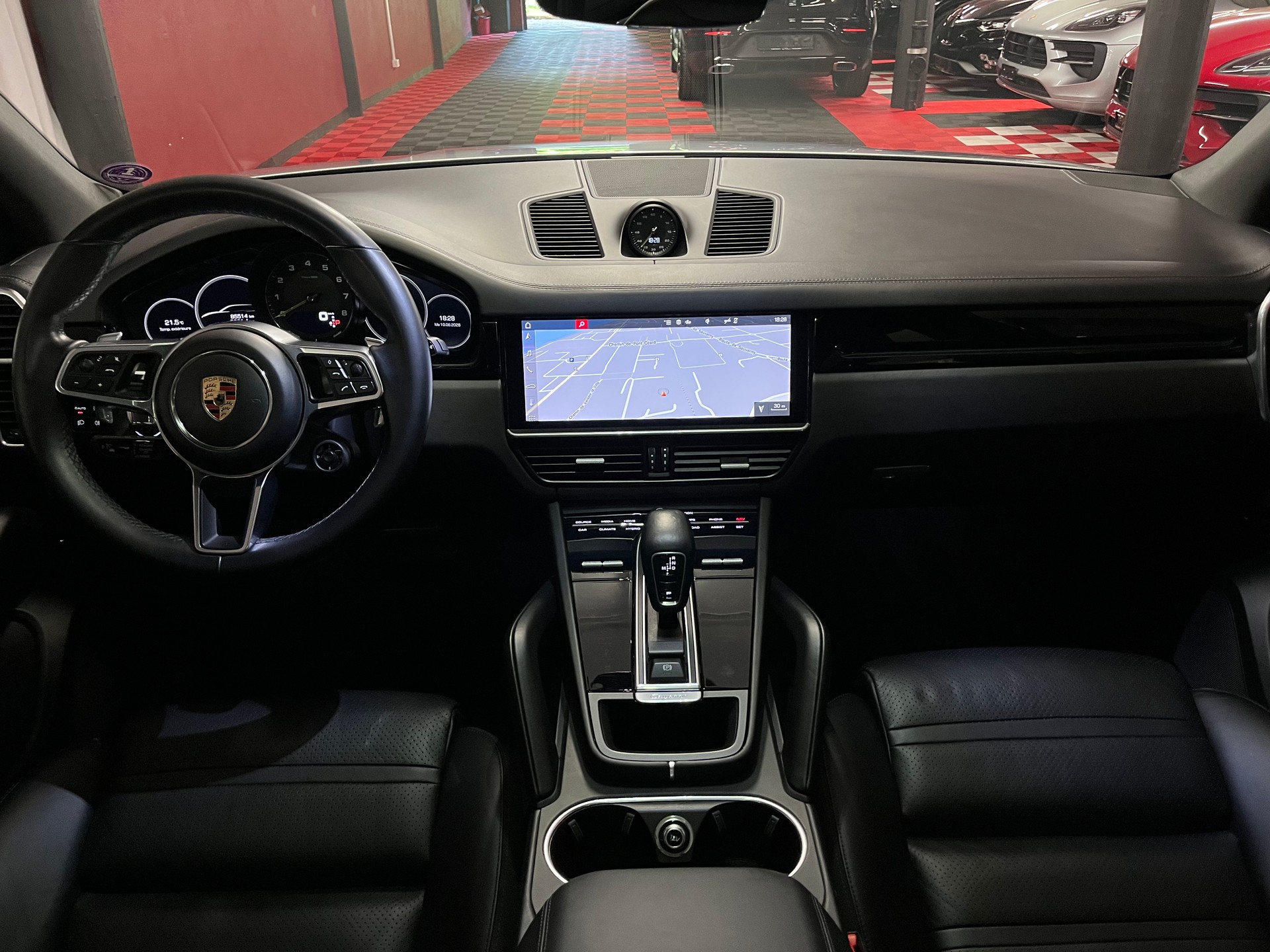 PORSCHE Cayenne E-Hybrid-image-14