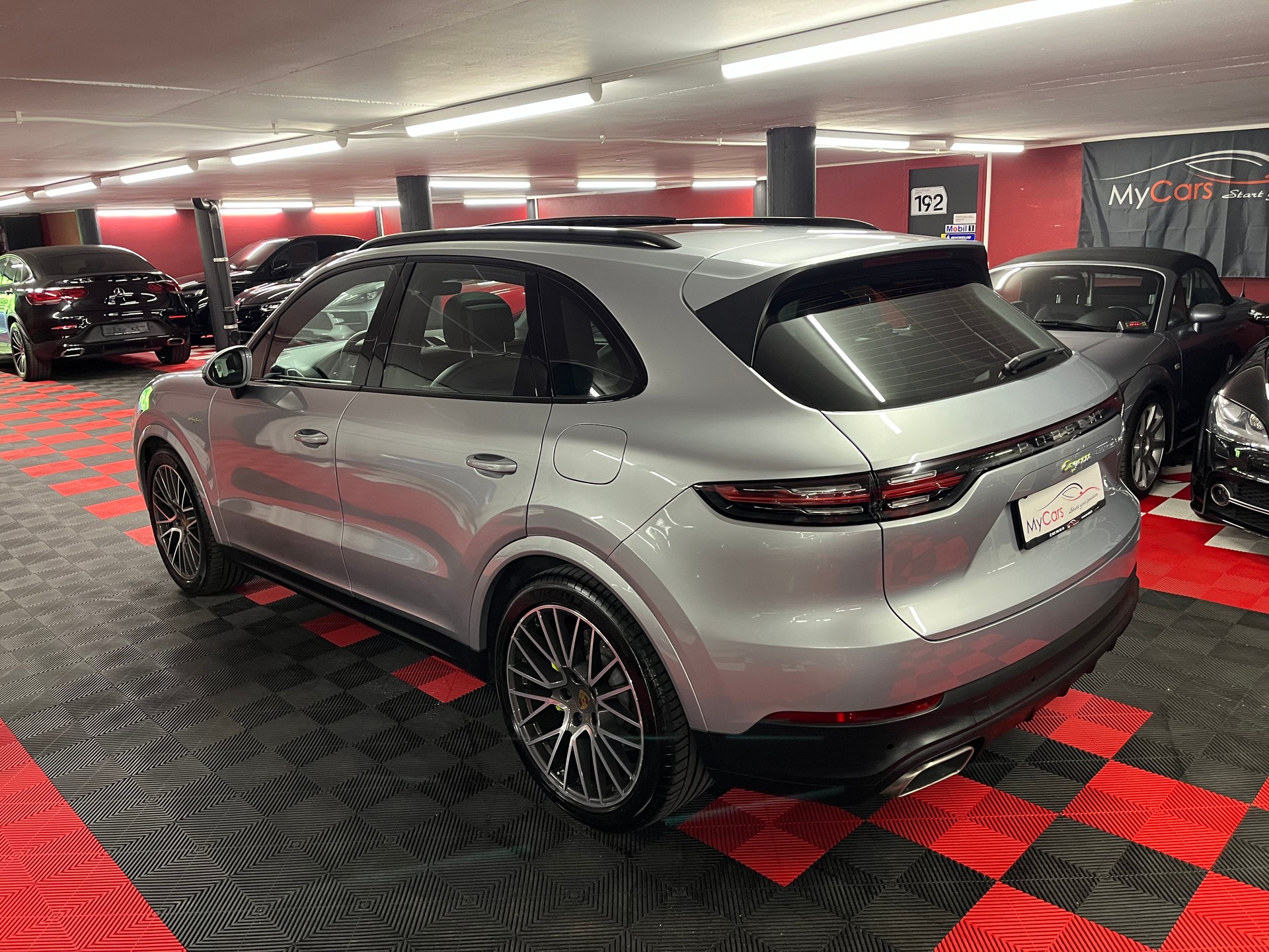 PORSCHE Cayenne E-Hybrid-image-9