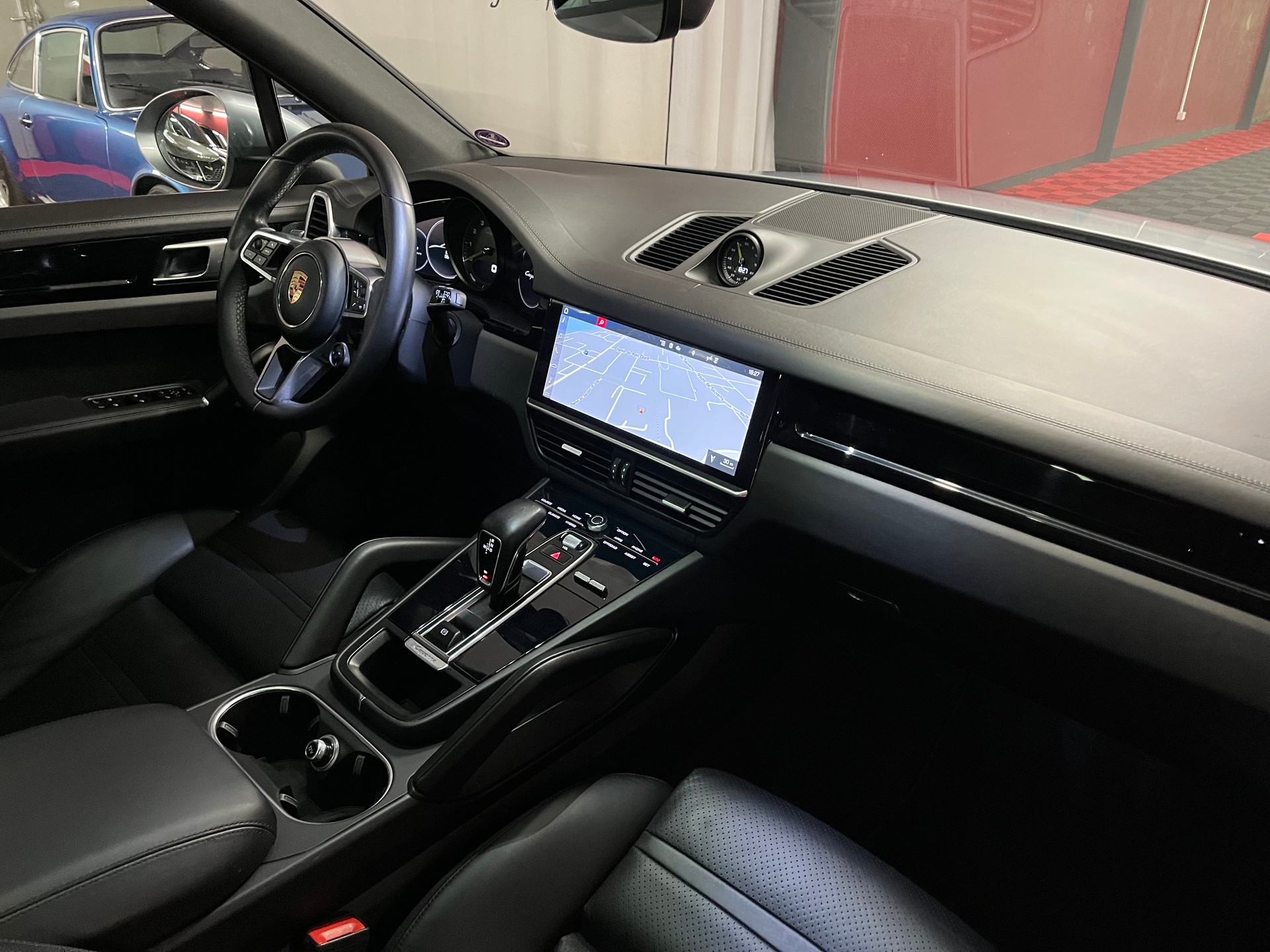 PORSCHE Cayenne E-Hybrid-image-13