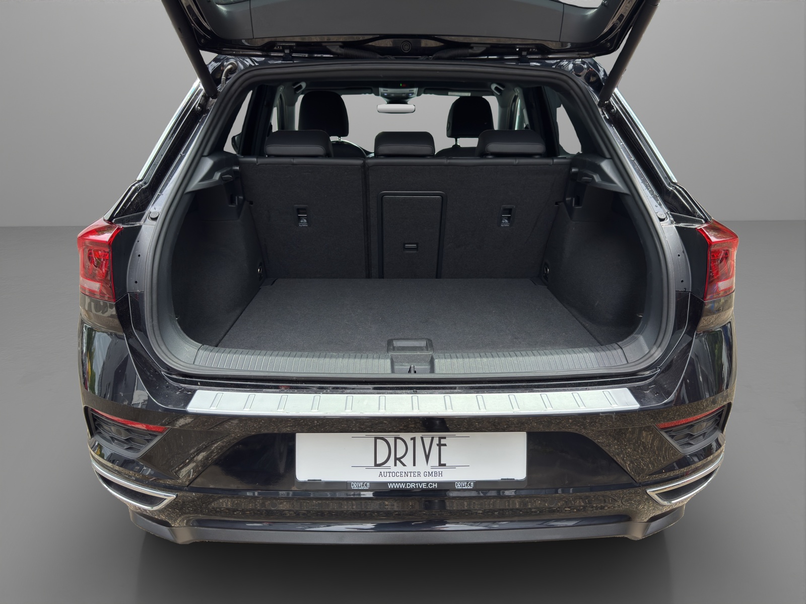 VW T-Roc 1.5 TSI EVO Sport DSG-image-11