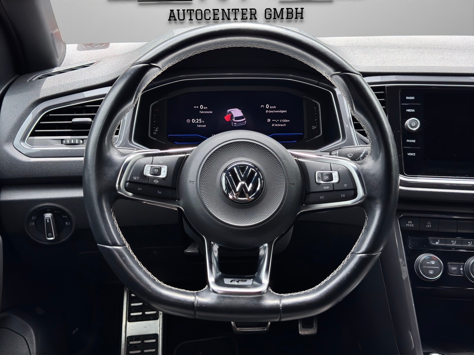 VW T-Roc 1.5 TSI EVO Sport DSG-image-9