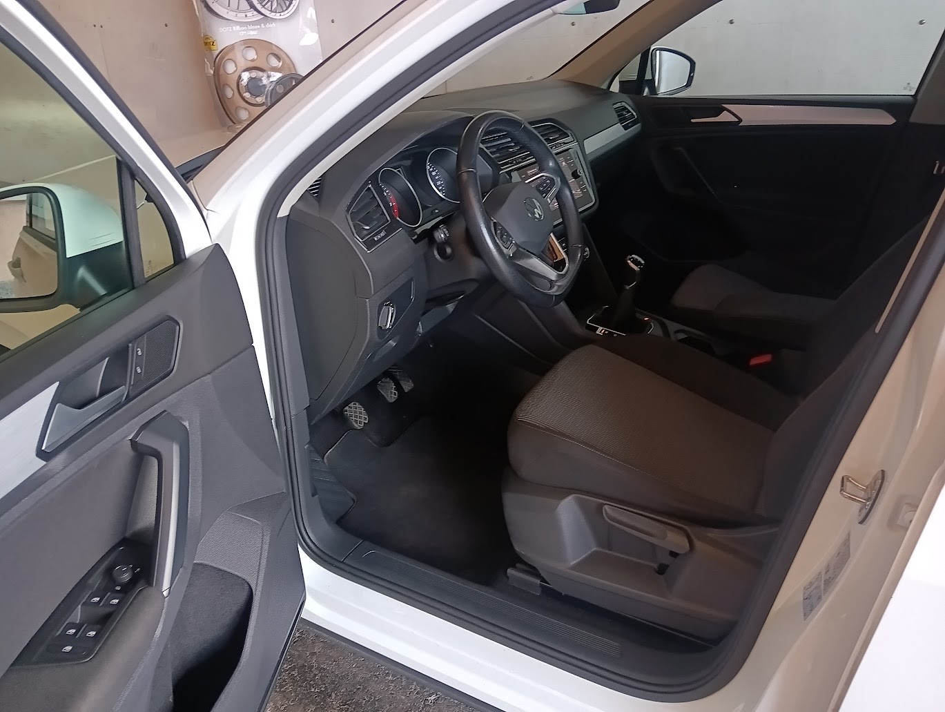 VW Tiguan 1.5TSI Evo Starter-image-9