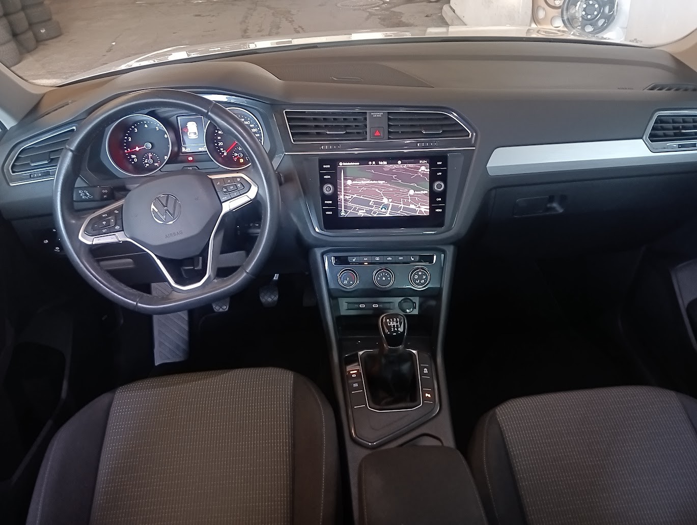 VW Tiguan 1.5TSI Evo Starter-image-7