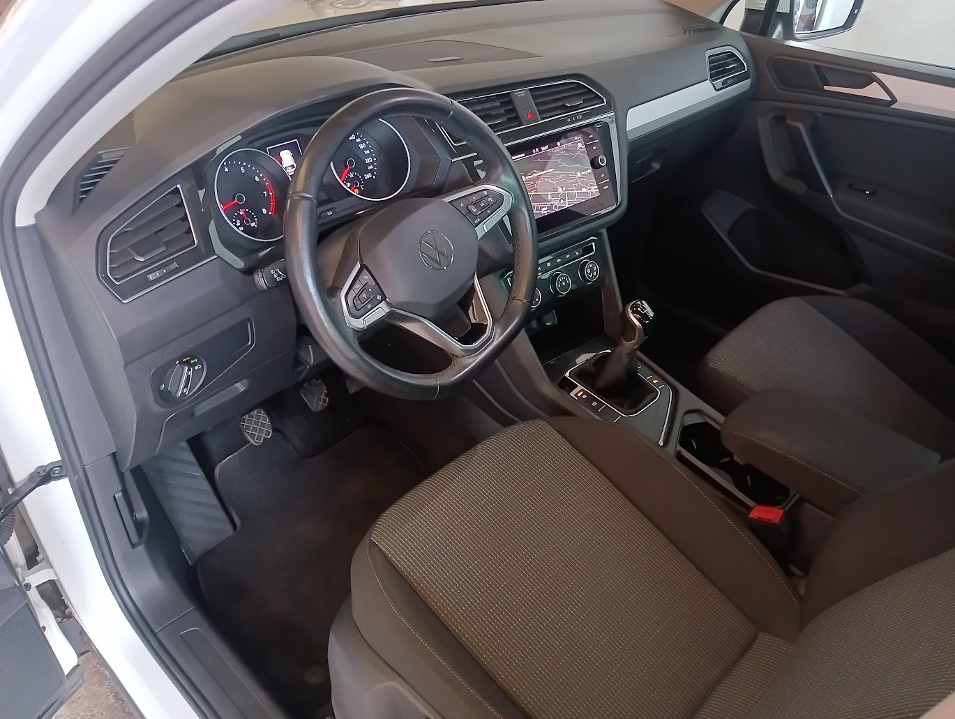VW Tiguan 1.5TSI Evo Starter-image-8