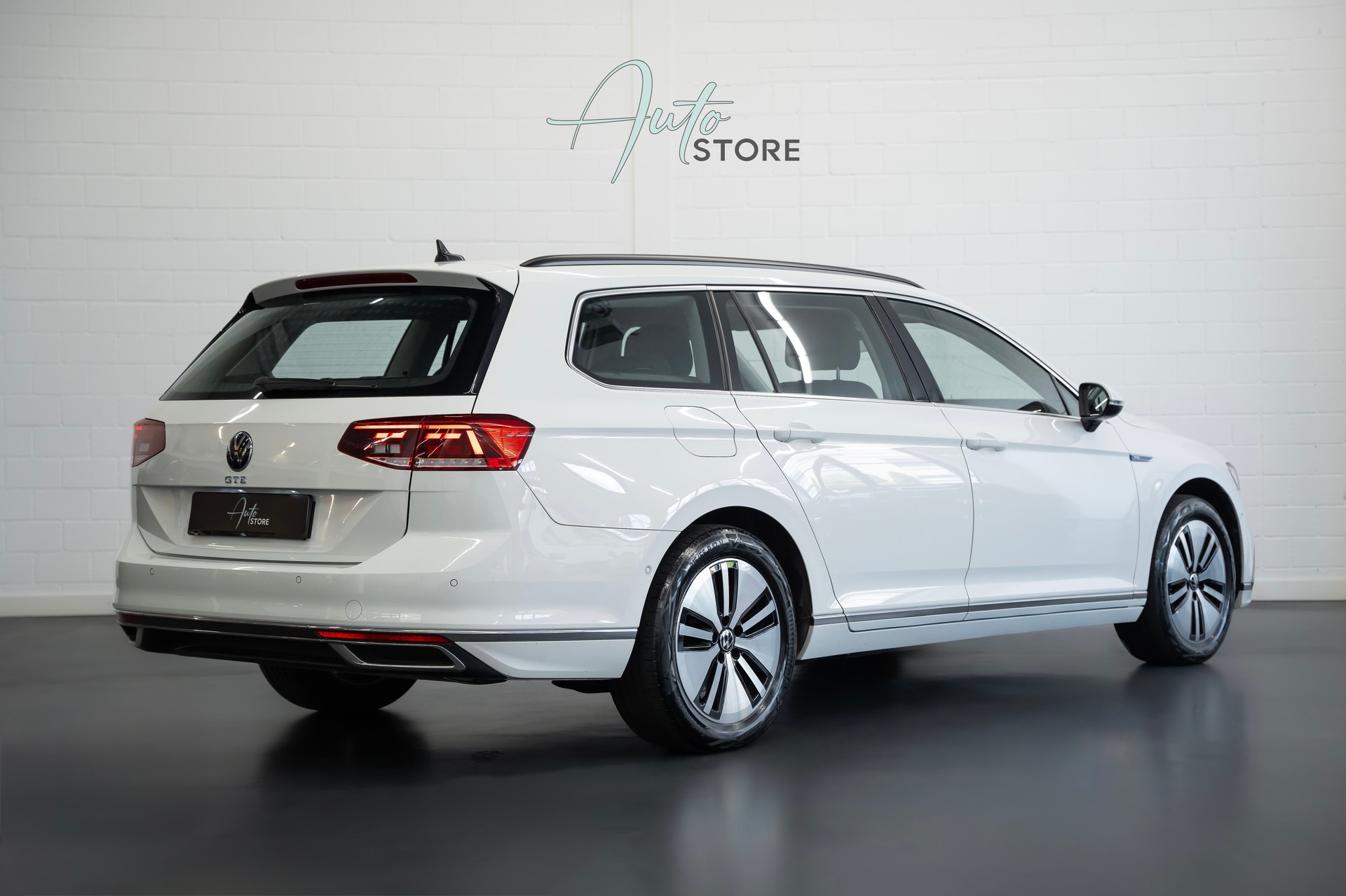 VW Passat Variant 1.4 TSI GTE Hybrid DSG-showroom-element-1